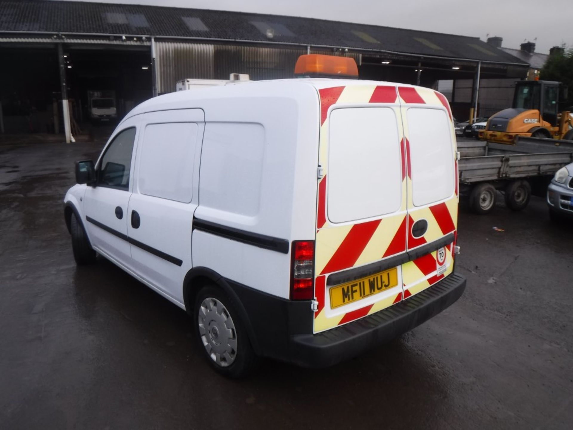 11 reg VAUXHALL COMBO 2000 CDTI VAN, 1ST REG 06/11, TEST 05/18, 99558M WARRANTED, V5 HERE [+ VAT] - Image 3 of 5