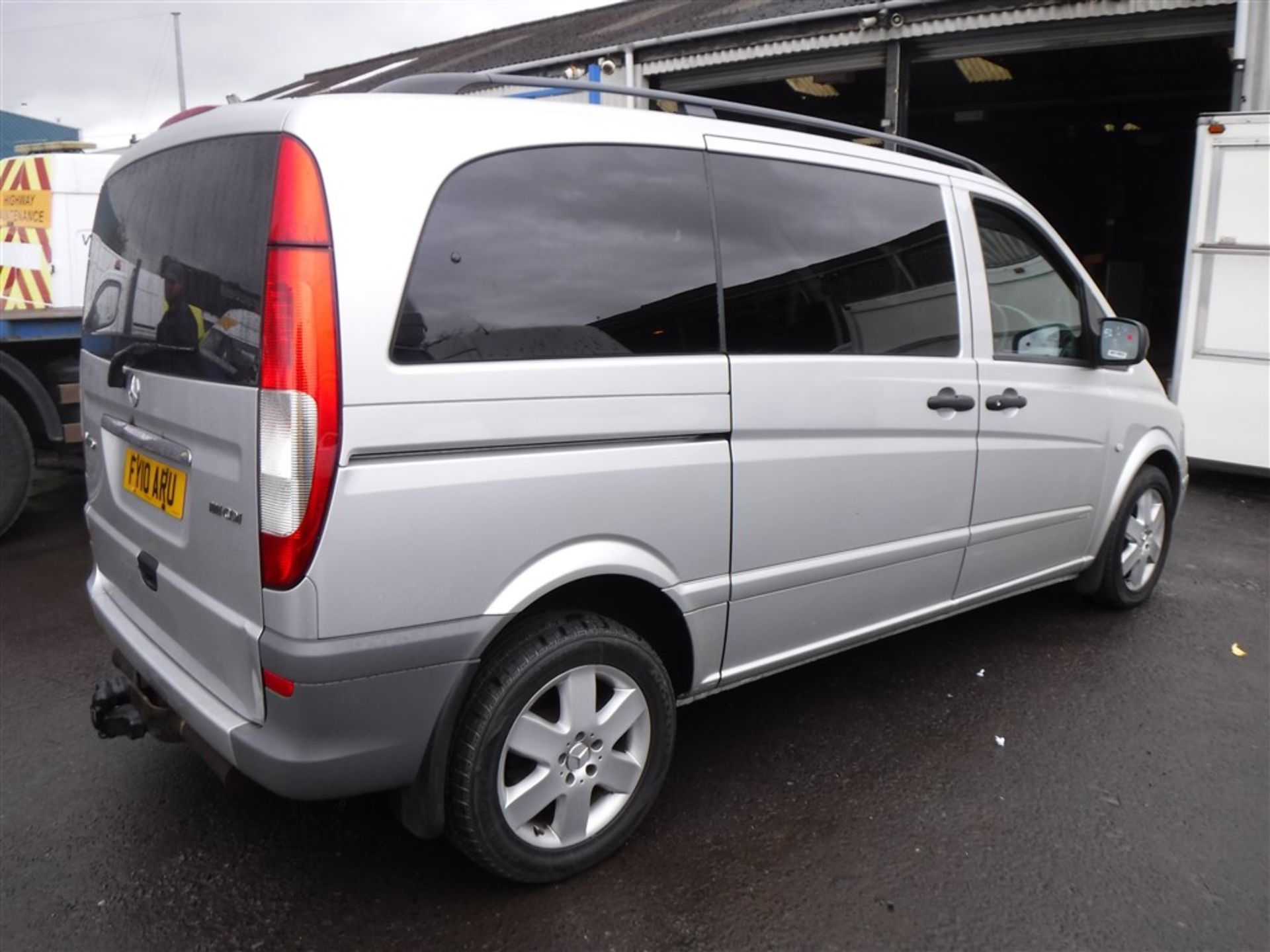 10 reg MERCEDES VITO 111 CDI COMPACT, 1ST REG 04/10, 123468M WARRATNED, V5 HERE, 1 FORMER KEEPER [NO - Image 4 of 6