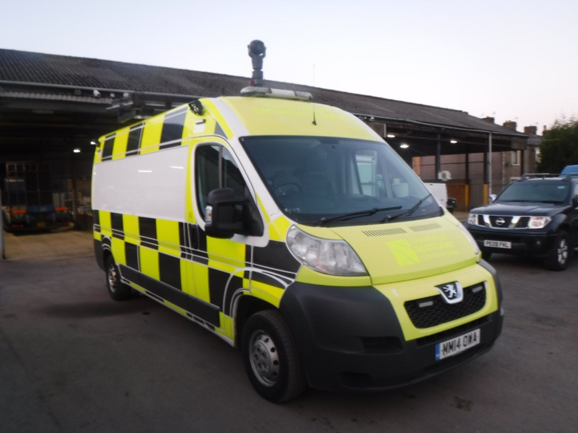 14 reg PEUGEOT BOXER 335 L3H2 HDI, 1ST REG 08/14, TEST 08/18, 221821M WARRANTED, V5 HERE, 1 OWNER - Image 3 of 7