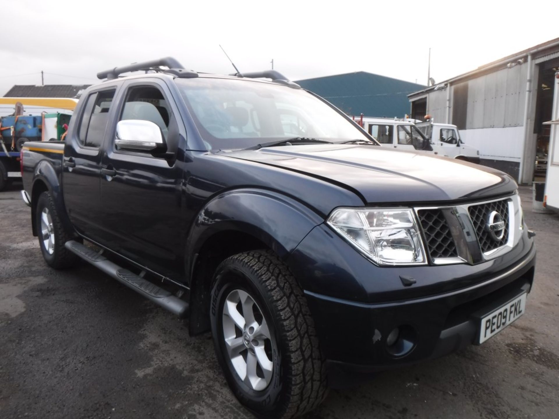 09 reg NISSAN NAVARA AVENTURA D/C DCI PICKUP, 1ST REG 03/09, TEST 03/18, 93307M WARRANTED, V5