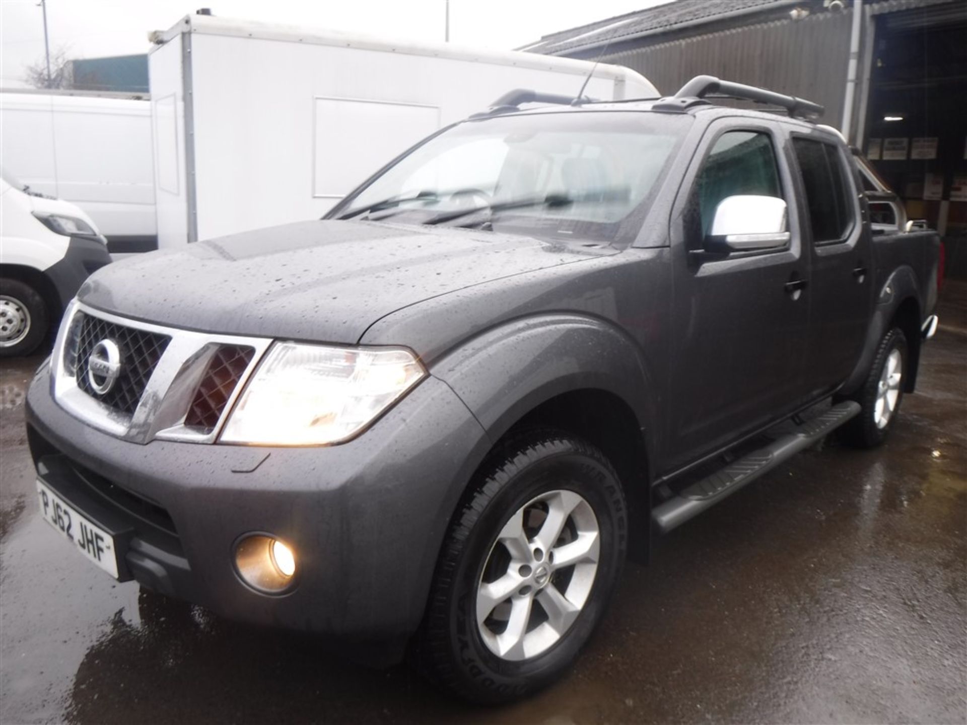 62 reg NISSAN NAVARA TEKNA DCI AUTO PICKUP, 1ST REG 01/13, TEST 12/18, 208837M NOT WARRANTED, V5 - Image 2 of 5