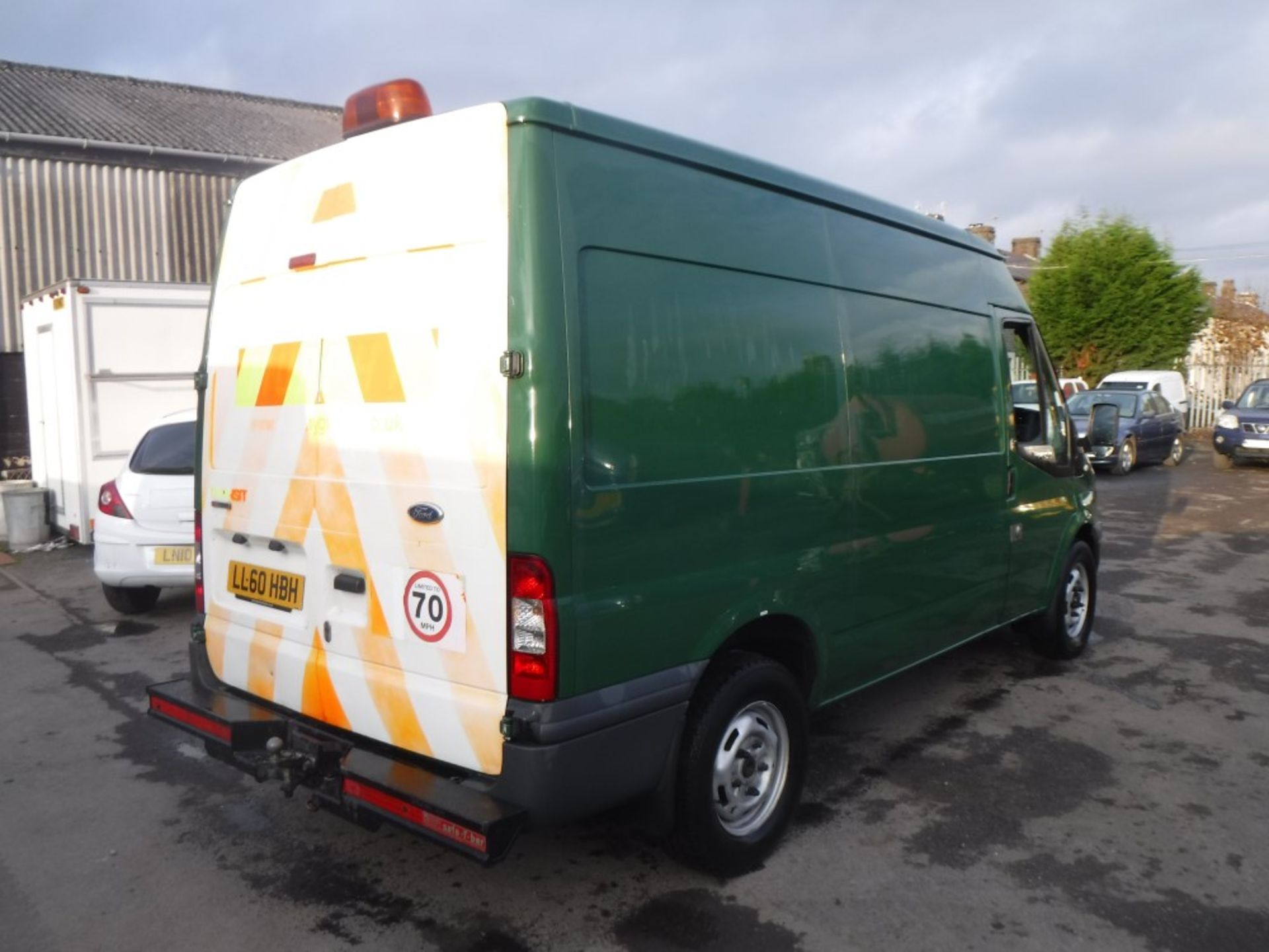 60 reg FORD TRANSIT 100 T350M RWD, 1ST REG 02/11, TEST 02/18, 152868M WARRANTED, V5 HERE, 1 OWNER - Image 4 of 4