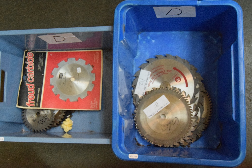 A box of circular saw blades (box D)