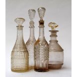 A lot of four glass decanters (AF)