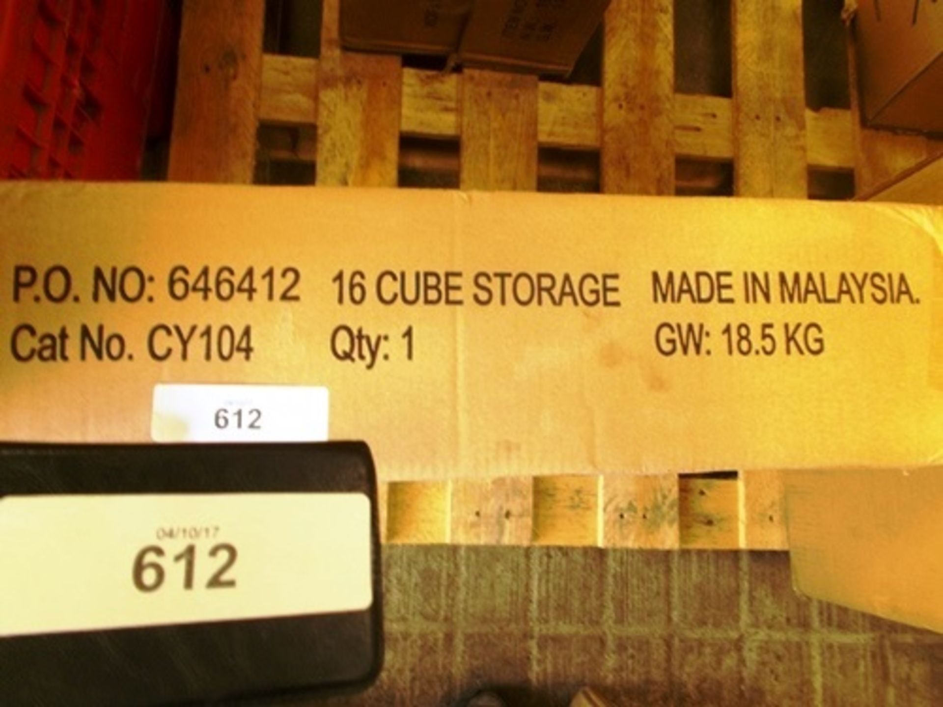A 16 cube storage unit, model 646412 - Sealed new in box (Pallet7)