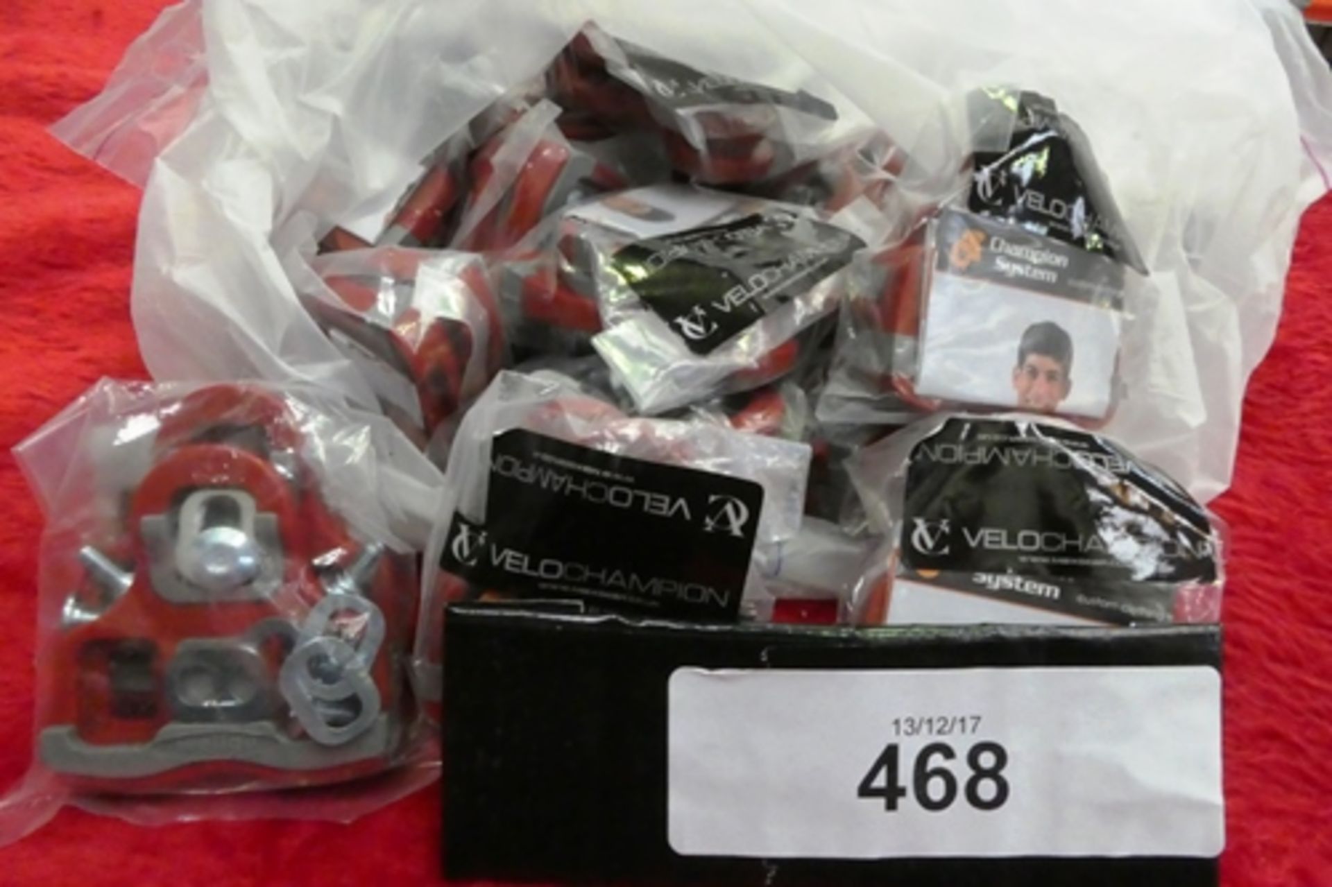 25 x Velochampion Look Keo grip pedal cleats, 6 degree, float red, RRP £13 each - Sealed new (FC10)