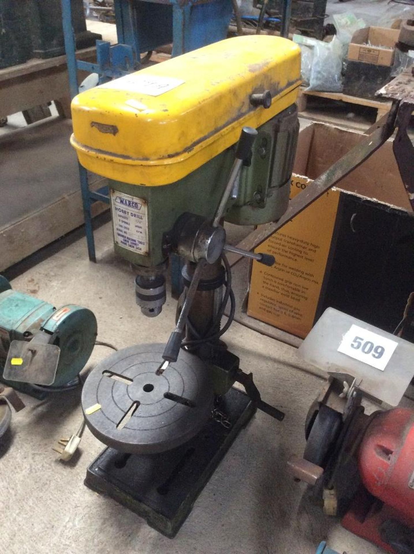 Bench pillar drill