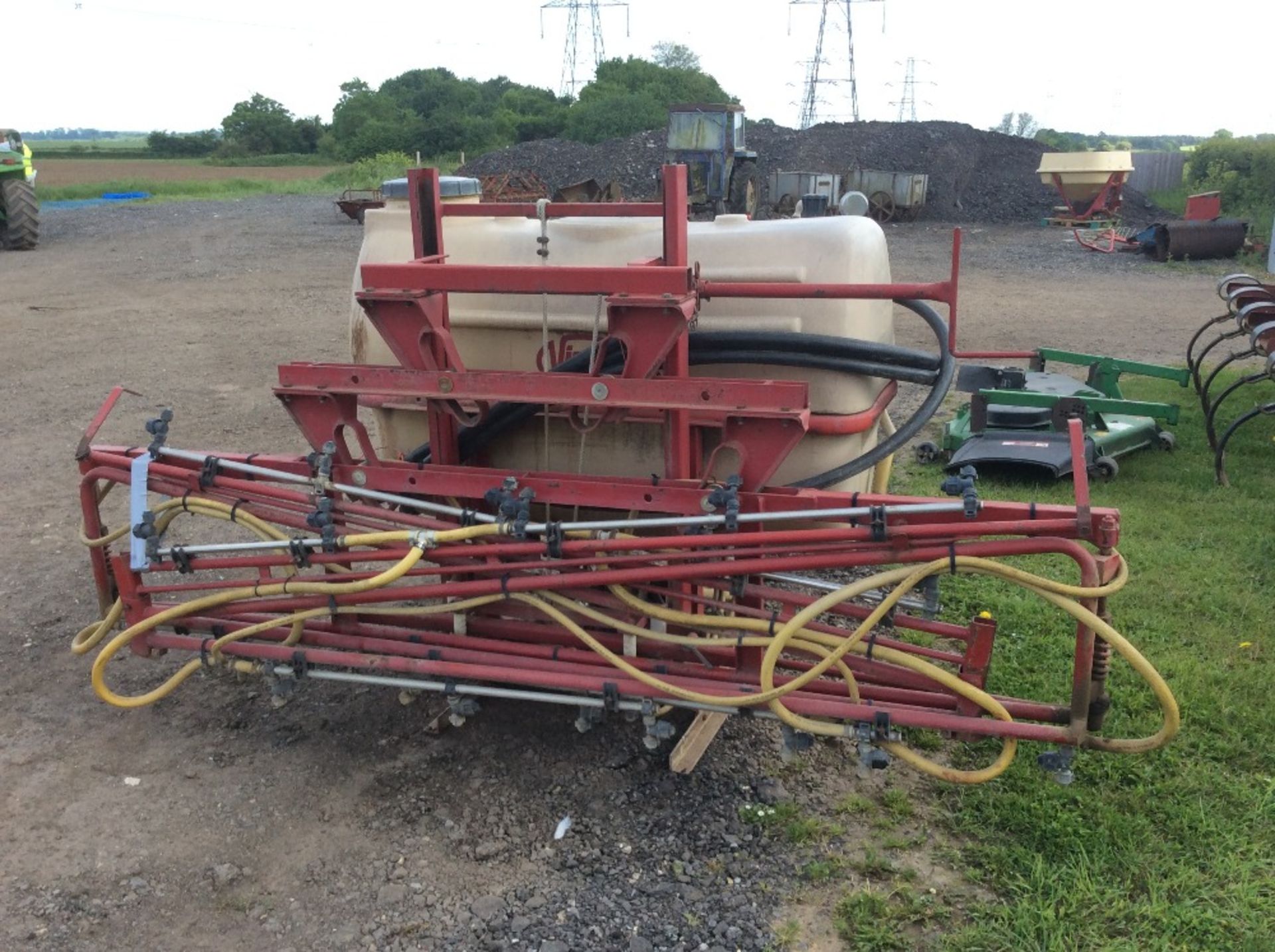 Vicon LS 12M mounted sprayer. Manual fold boom. Owned from new - Image 2 of 2