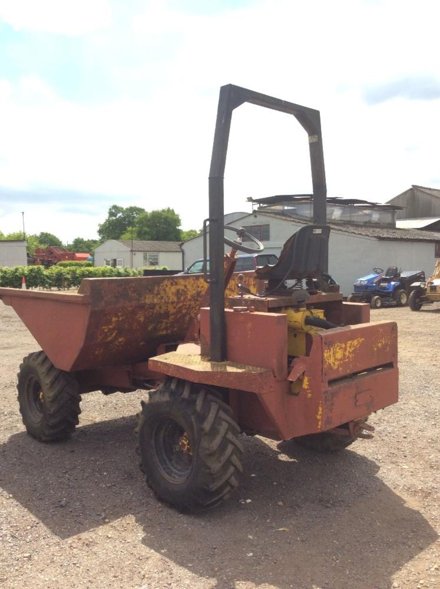 Thwaites 3T dumper with electric start 3 cylinder diesel engine. - Image 4 of 4