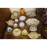 A quantity of various decorative china to include