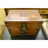 A Chinese hardwood jewellery box