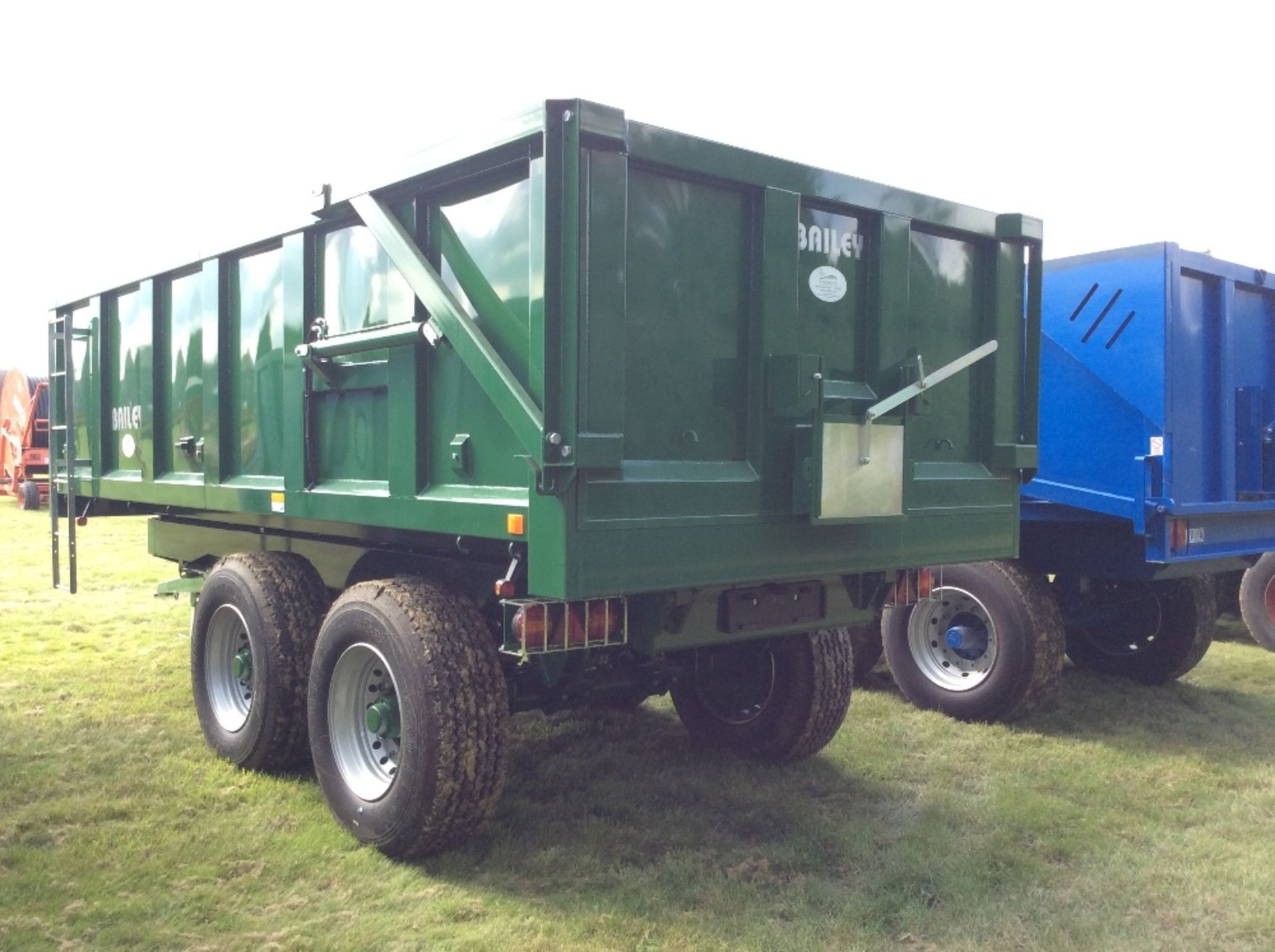 Bailey 12T twin axle tipping trailer. Serial number 15922-12T. November 2016. On farm from new and - Image 5 of 6