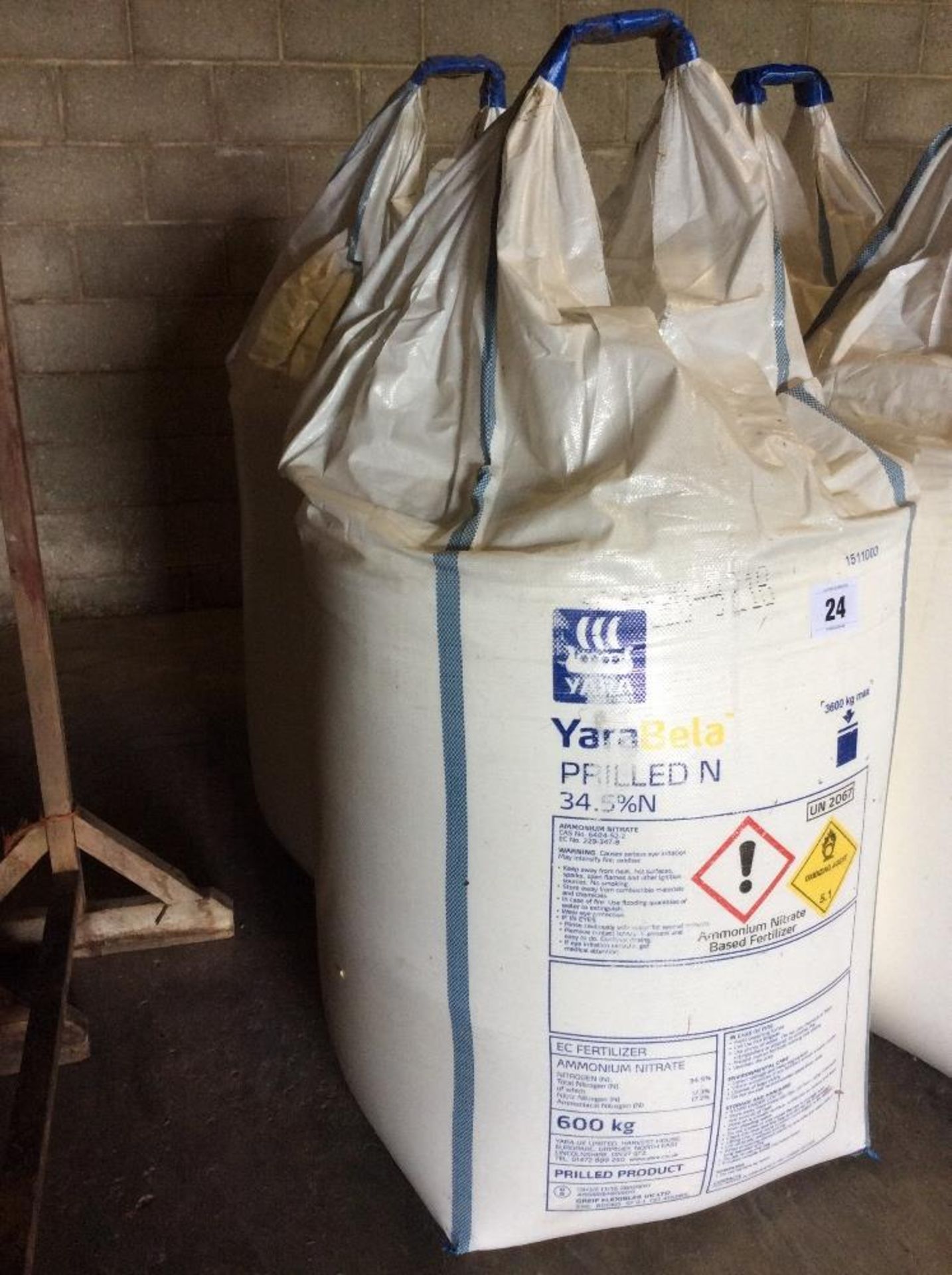 2 x 600kg bags of 34.5% prilled nitrogen.