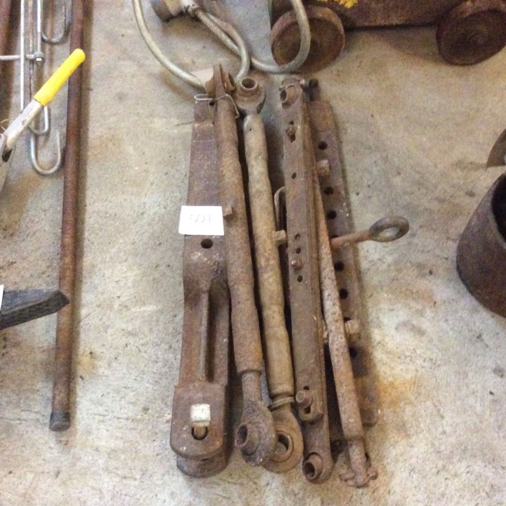 Various tractor linkage parts