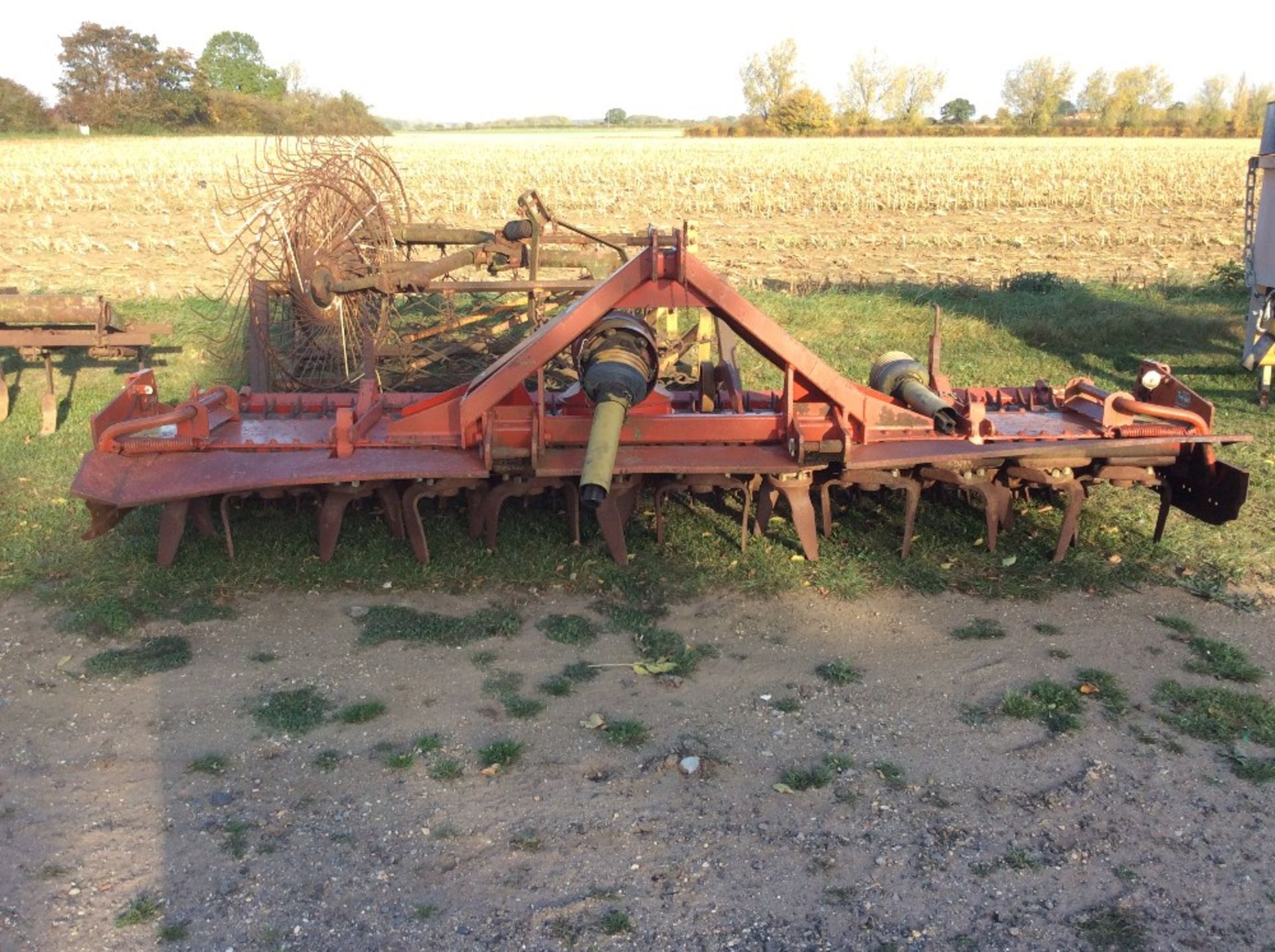 Kuhn HR3501D 3.5m power harrow. With packer. 1990. Owned from new.