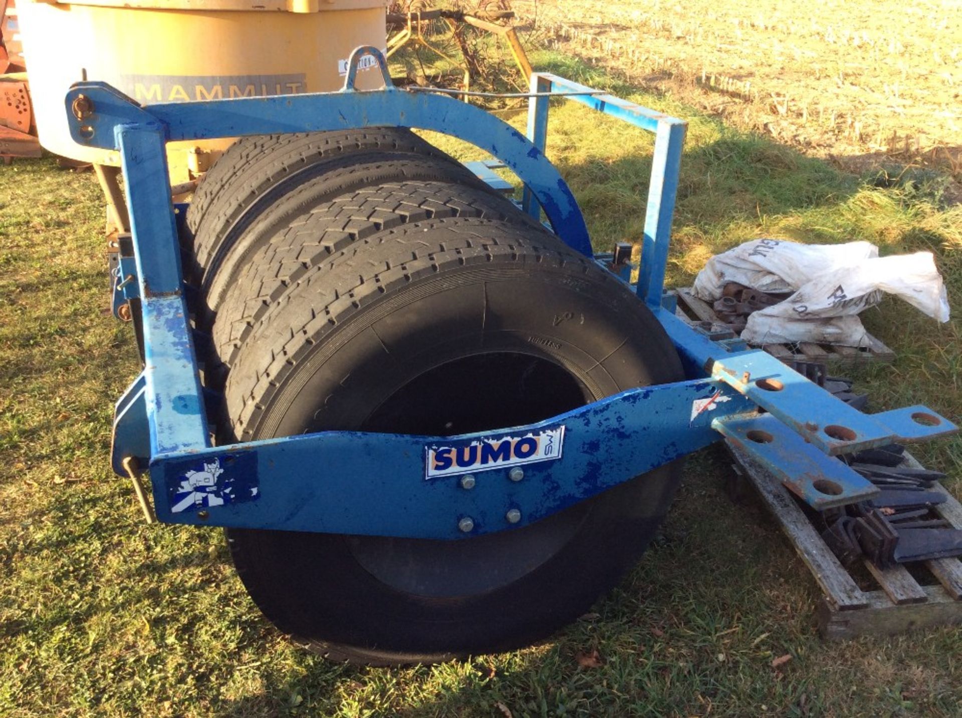 Sumo LFS 150 tyre front press. Serial number 208824. - Image 2 of 2