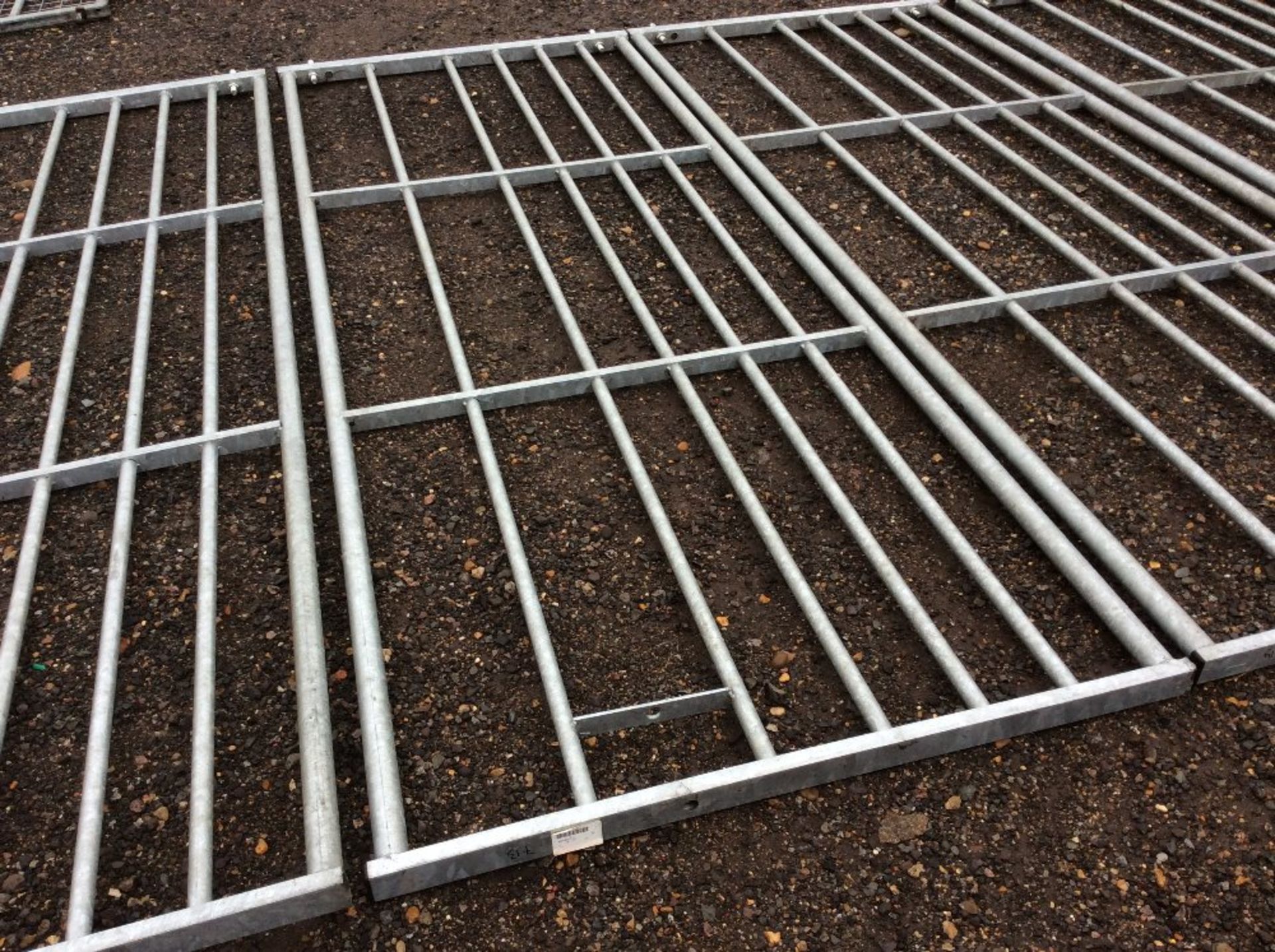 **CATALOGUE CHANGE** 10ft galvanised cattle yard gate