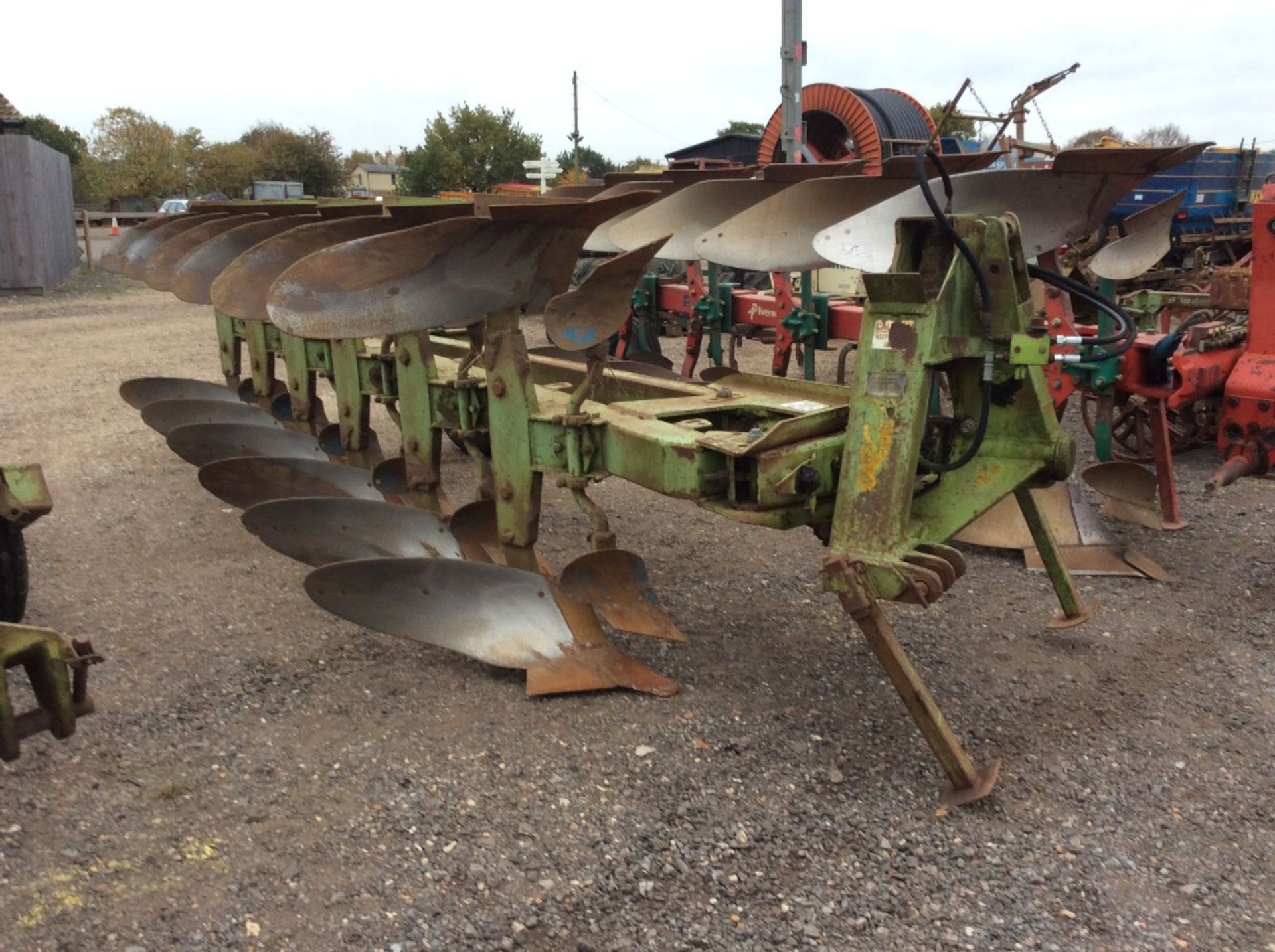 Dowdeswell DP6 5+1 14" reversible plough. UCN bodies. Serial number 91434378. - Image 2 of 2