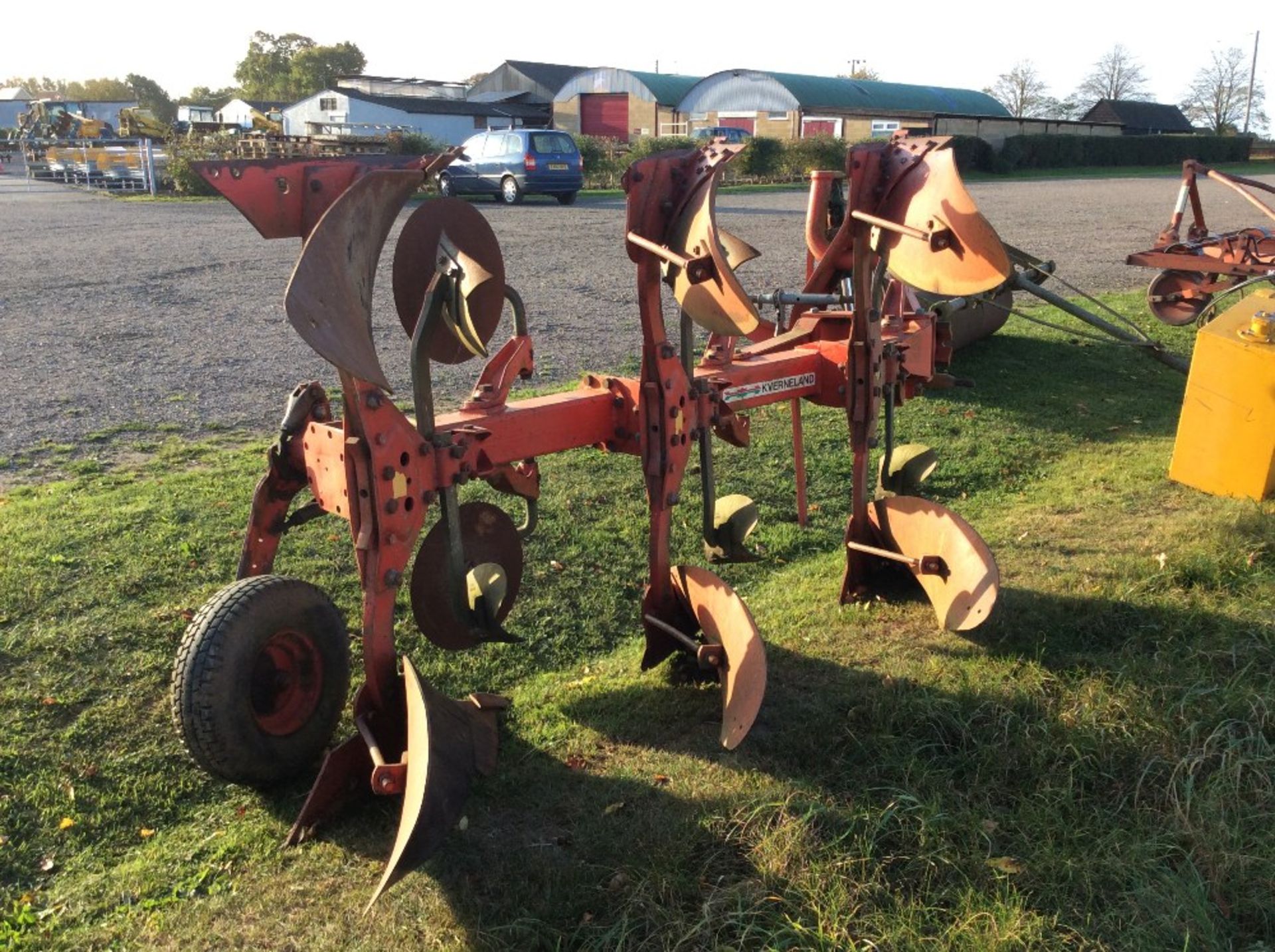 Kverneland 2+1 reversible plough. On farm from new. - Image 2 of 6