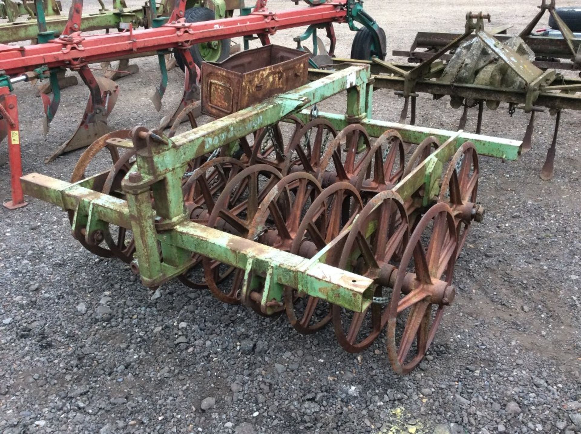 Dowdeswell 2M furrow press.