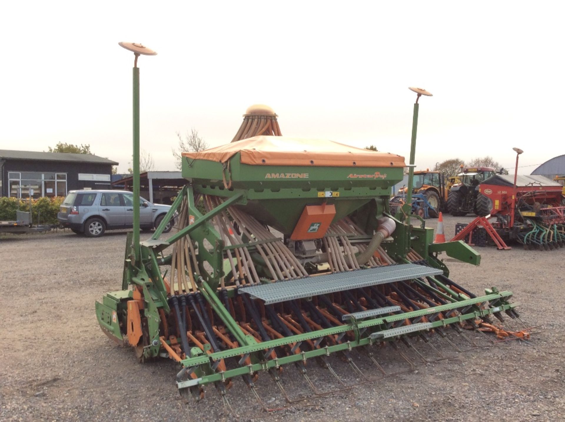 Amazon 4M combination drill. Comprising KE403 power harrow with packer. Serial number 990022054. - Image 4 of 4