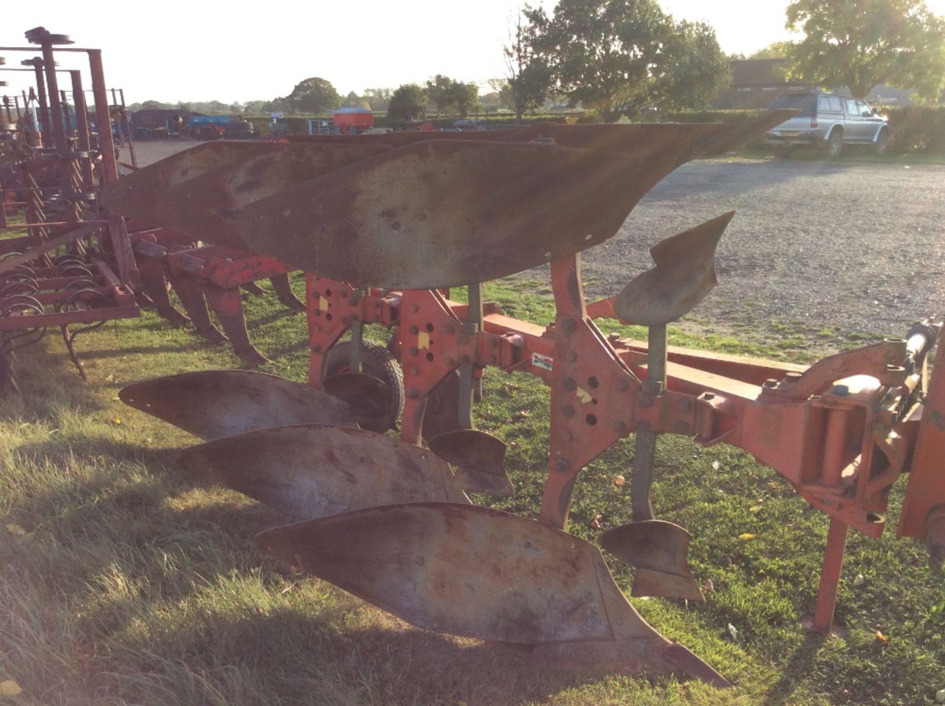 Kverneland 2+1 reversible plough. On farm from new. - Image 3 of 6