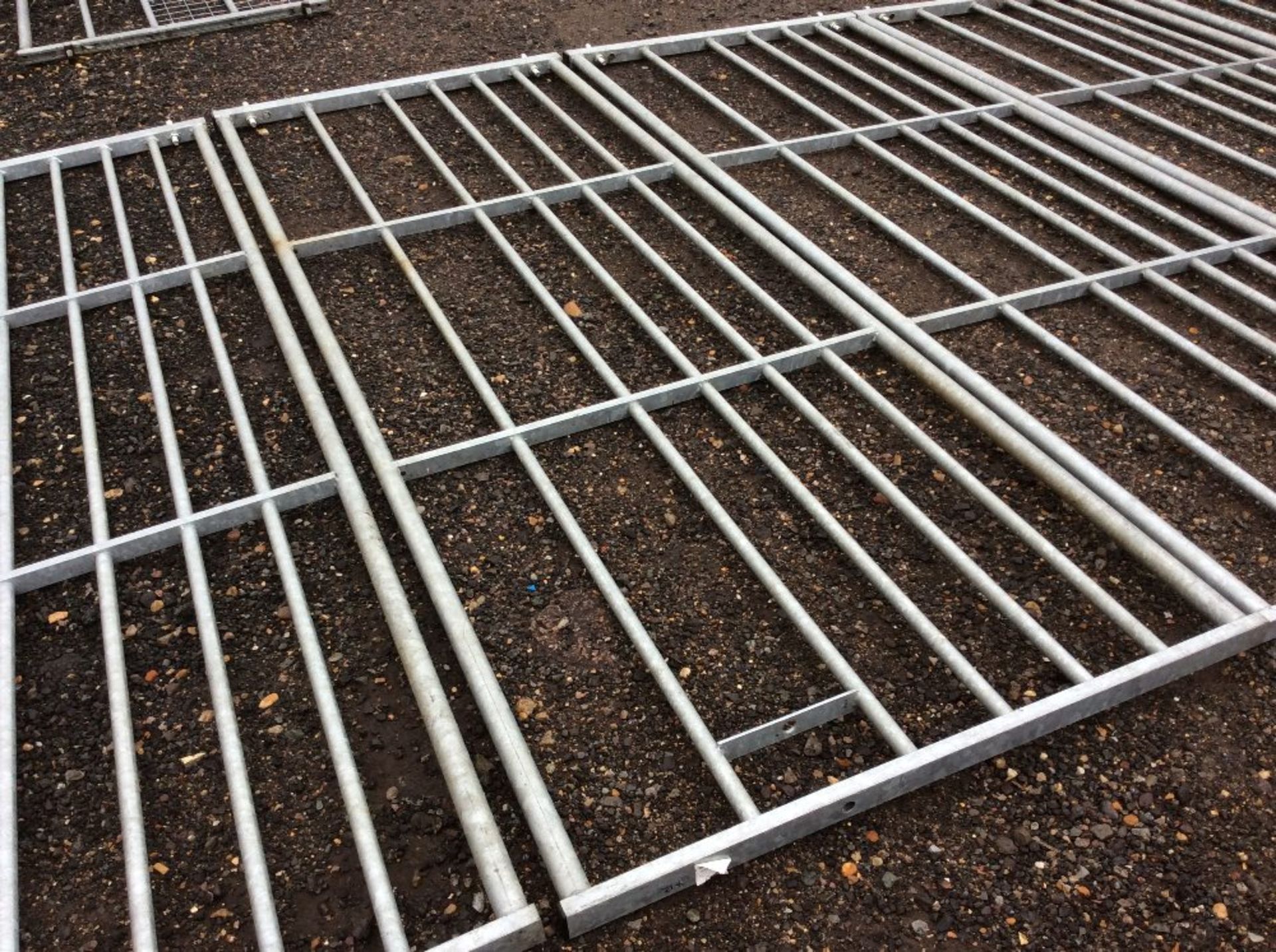 **CATALOGUE CHANGE** 10ft galvanised cattle yard gate