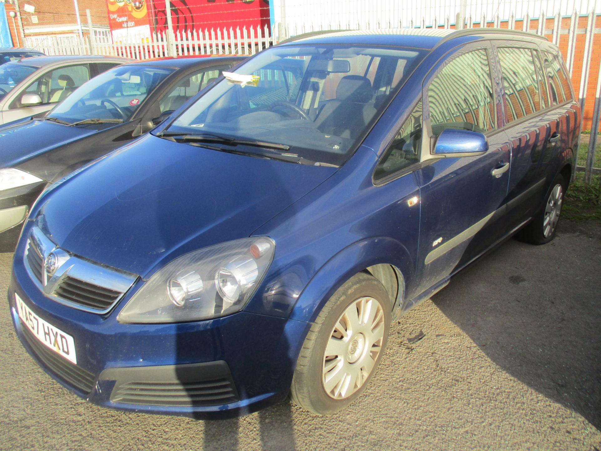 VAUXHALL ZAFIRA LIFE - Image 2 of 3