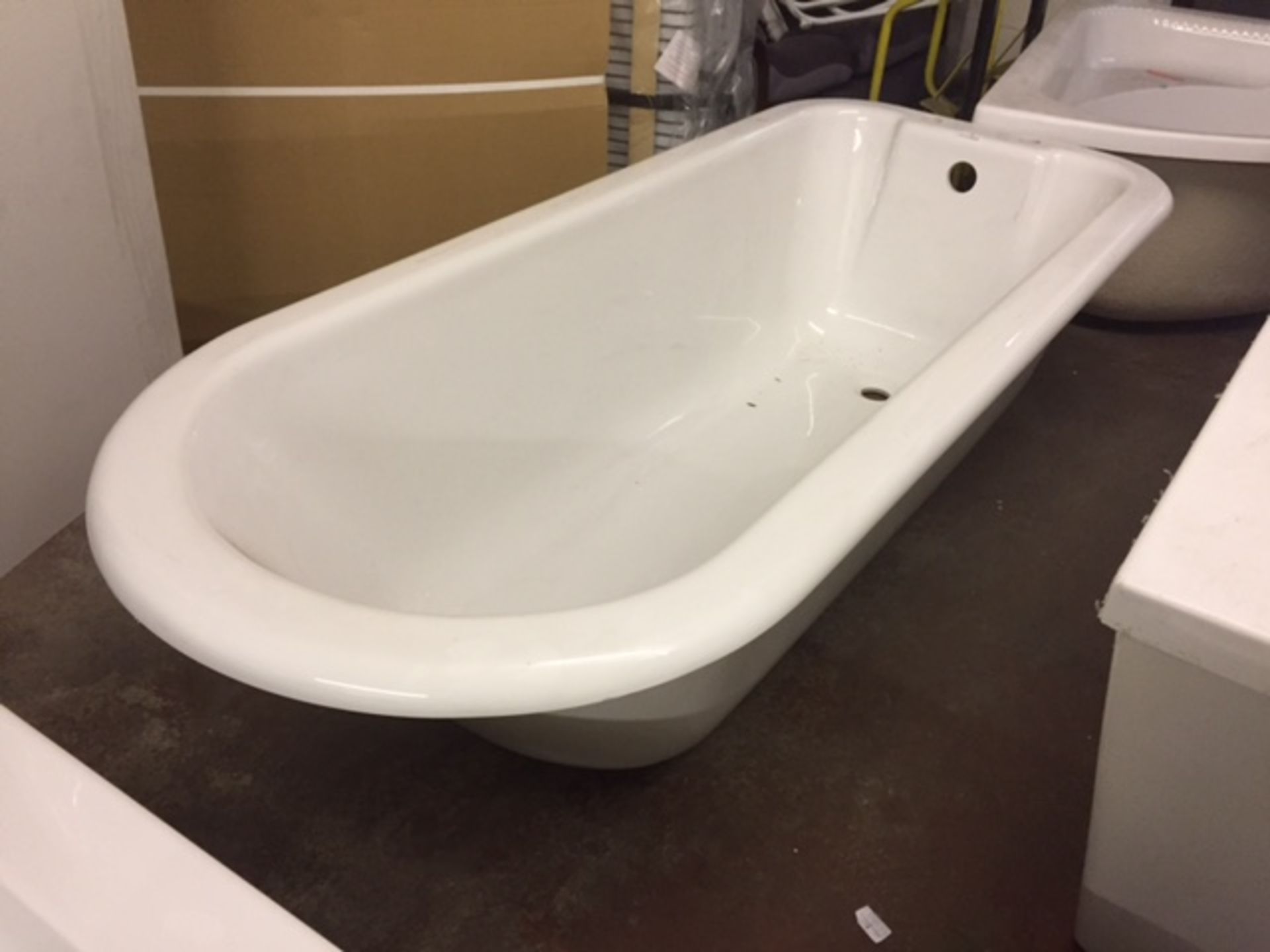 1700x720 single ended roll top bath