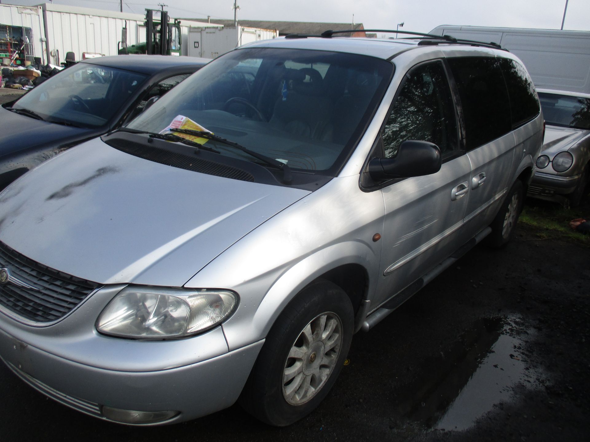 CHRYSLER GRAND VOYAGER CRD LX 2.5L MPV - - Image 3 of 3