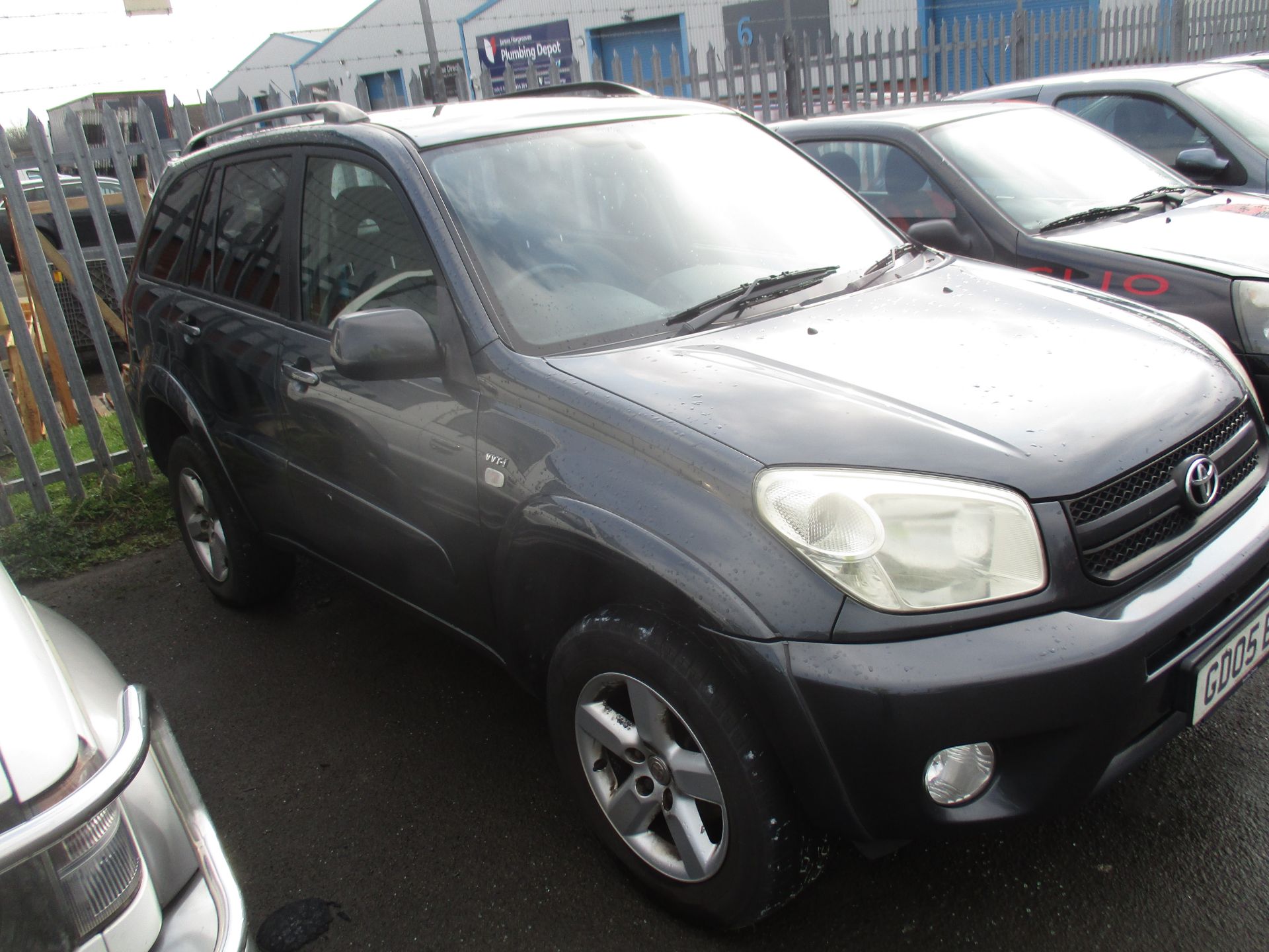 TOYOTA RAV4 XT-R VVT-I 2.0L ESTATE - pet - Image 3 of 3