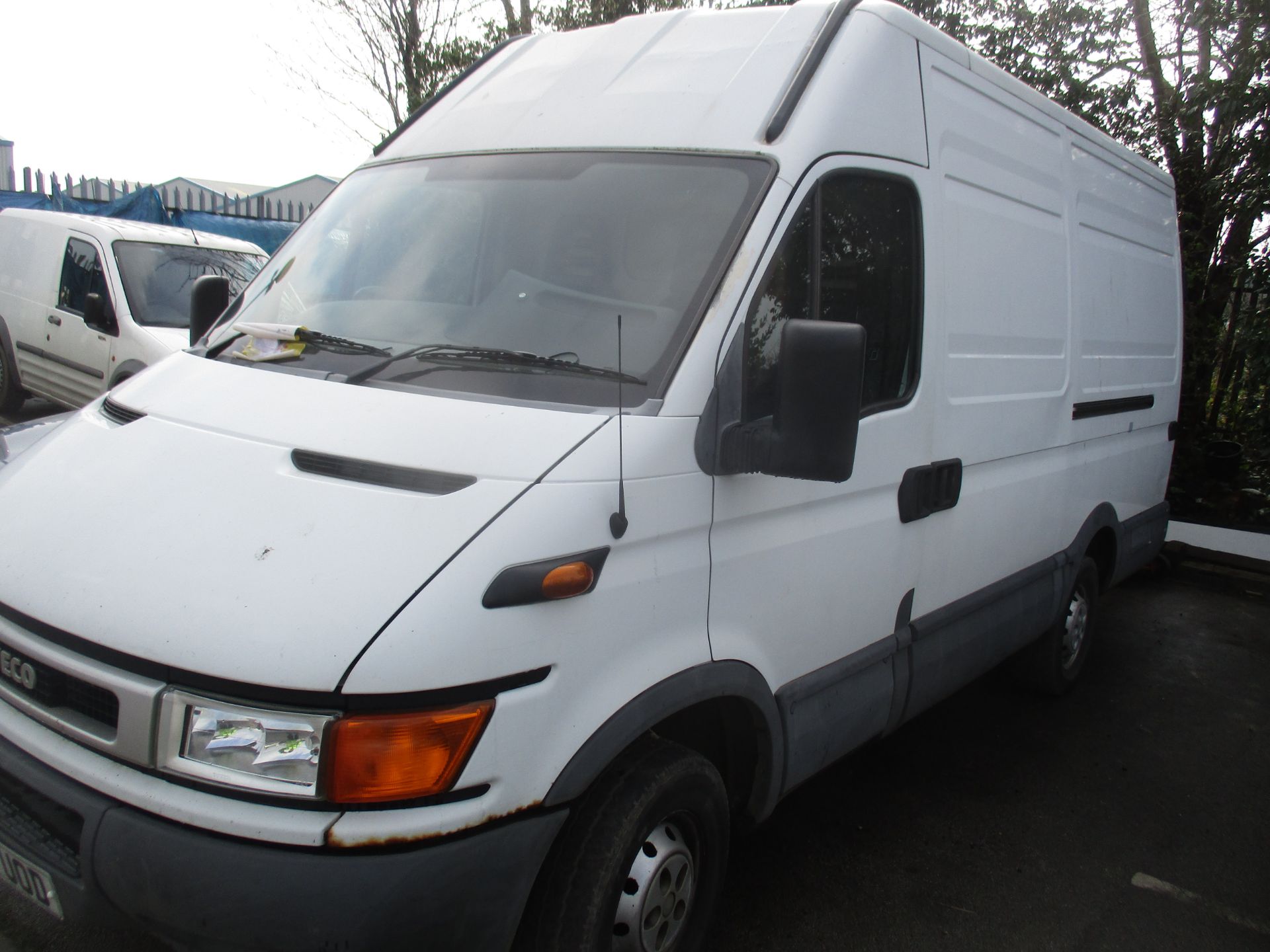 IVECO DAILY 35 S12 MWB 2.3L PANEL VAN - diesel - white Reg No YJ54 UOD Rec Mil 114,798+as at 3.9. - Image 3 of 3