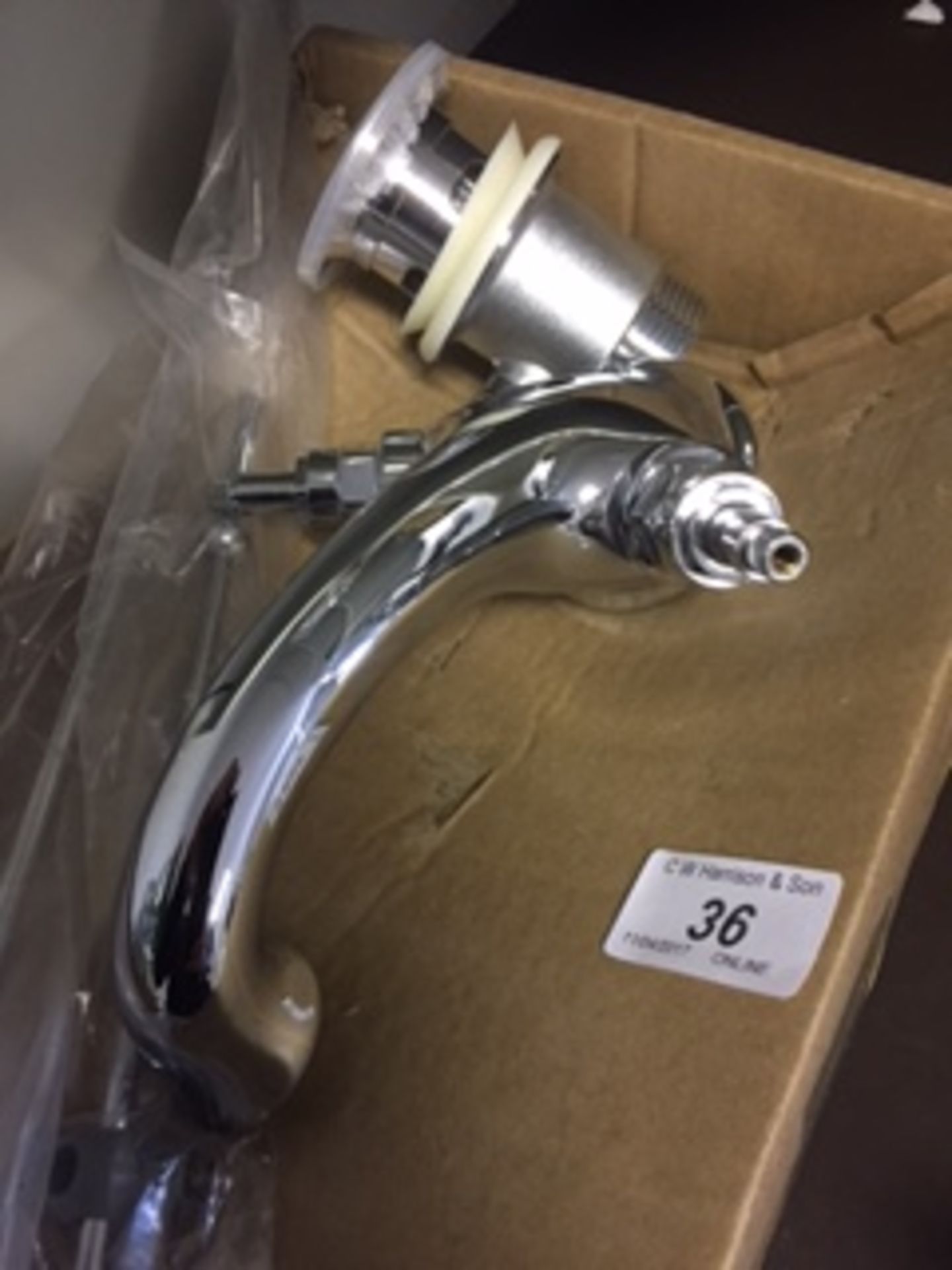 Traditional Basin Mixer Tap With Pop up