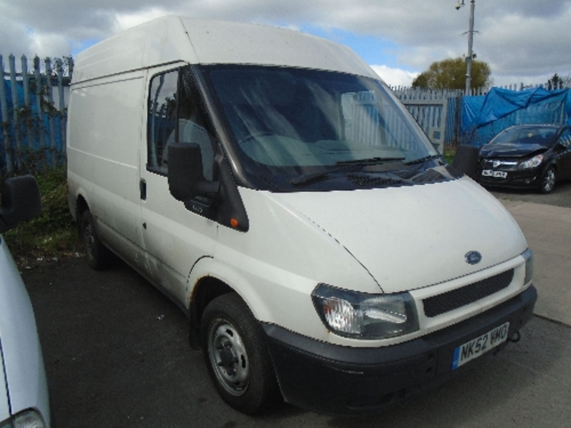 FORD TRANSIT 280 SWB TD 2.0L PANEL VAN - diesel - white Reg No NK52 VMO Rec Mil 190,464+ 1st Reg 9. - Image 3 of 3