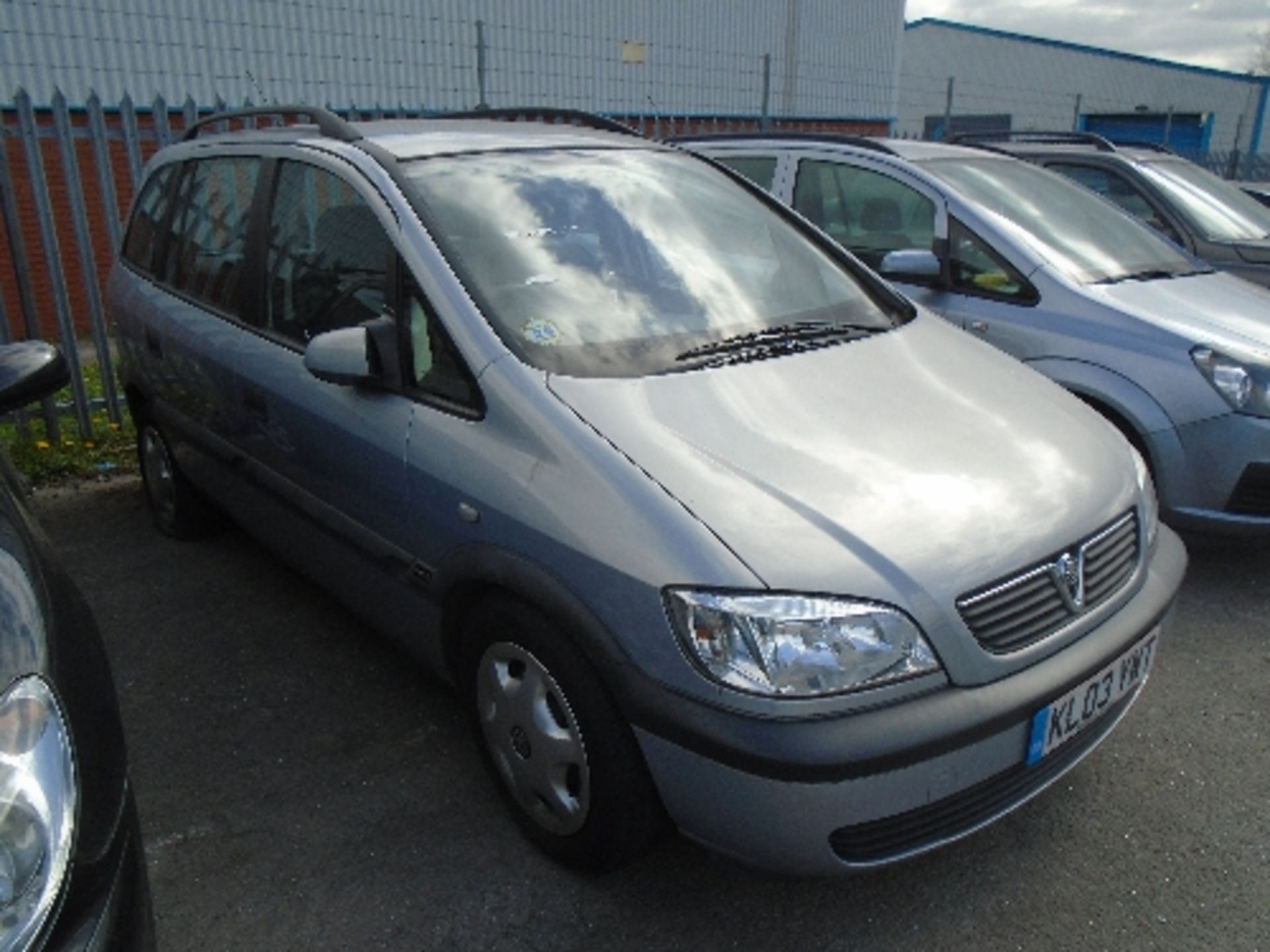 VAUXHALL ZAFIRA COMFORT 16V 1.8L MPV - p - Image 3 of 3