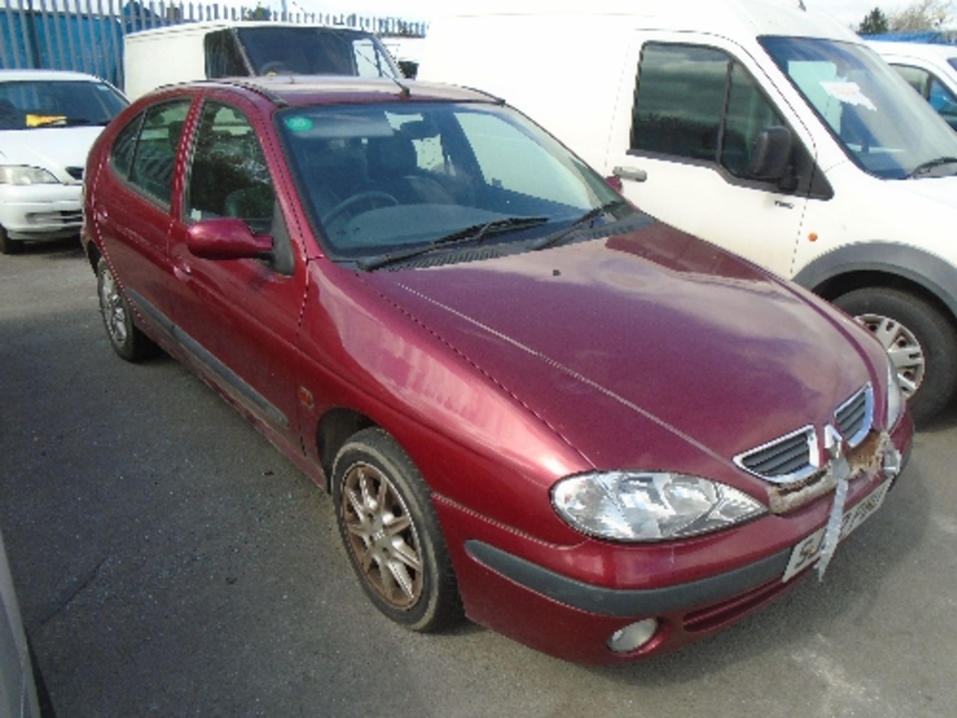 RENAULT MEGANE FIDJI 16V 1.4L 5 DOOR HAT - Image 3 of 3