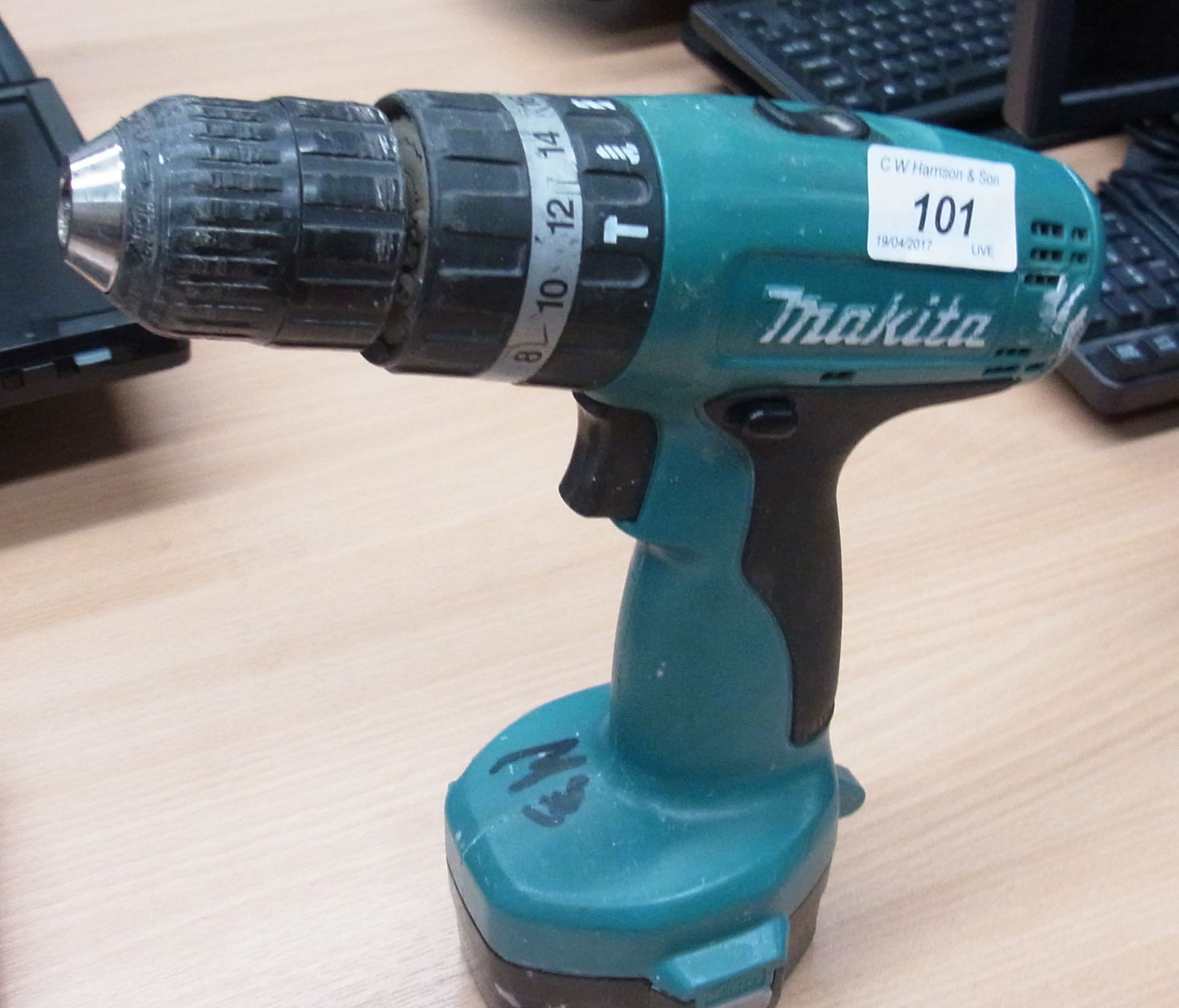 A Makita 8280D cordless drill complete with 1 x battery - no charger