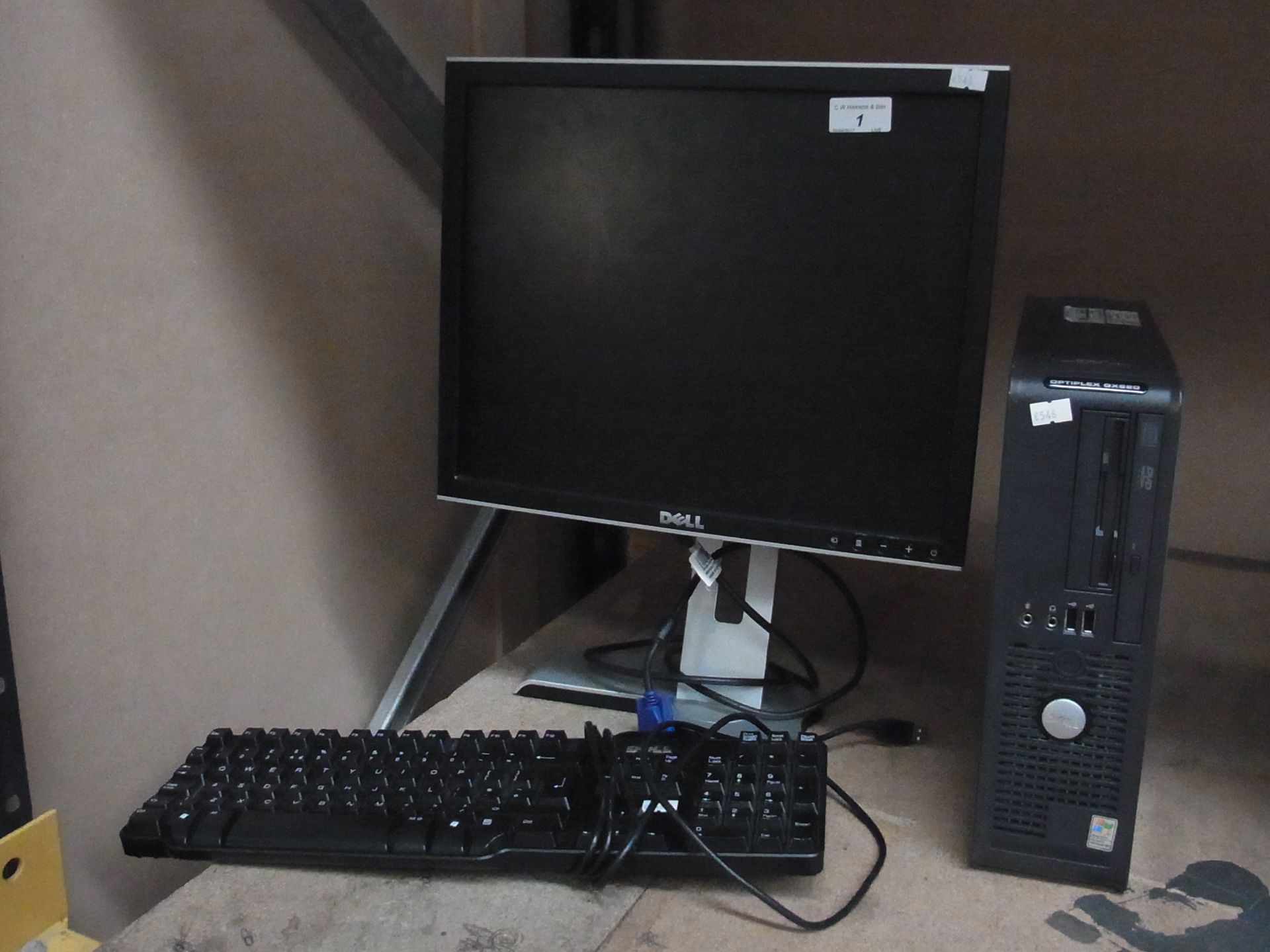 A Dell Optiplex GX620 tower computer - power lead,