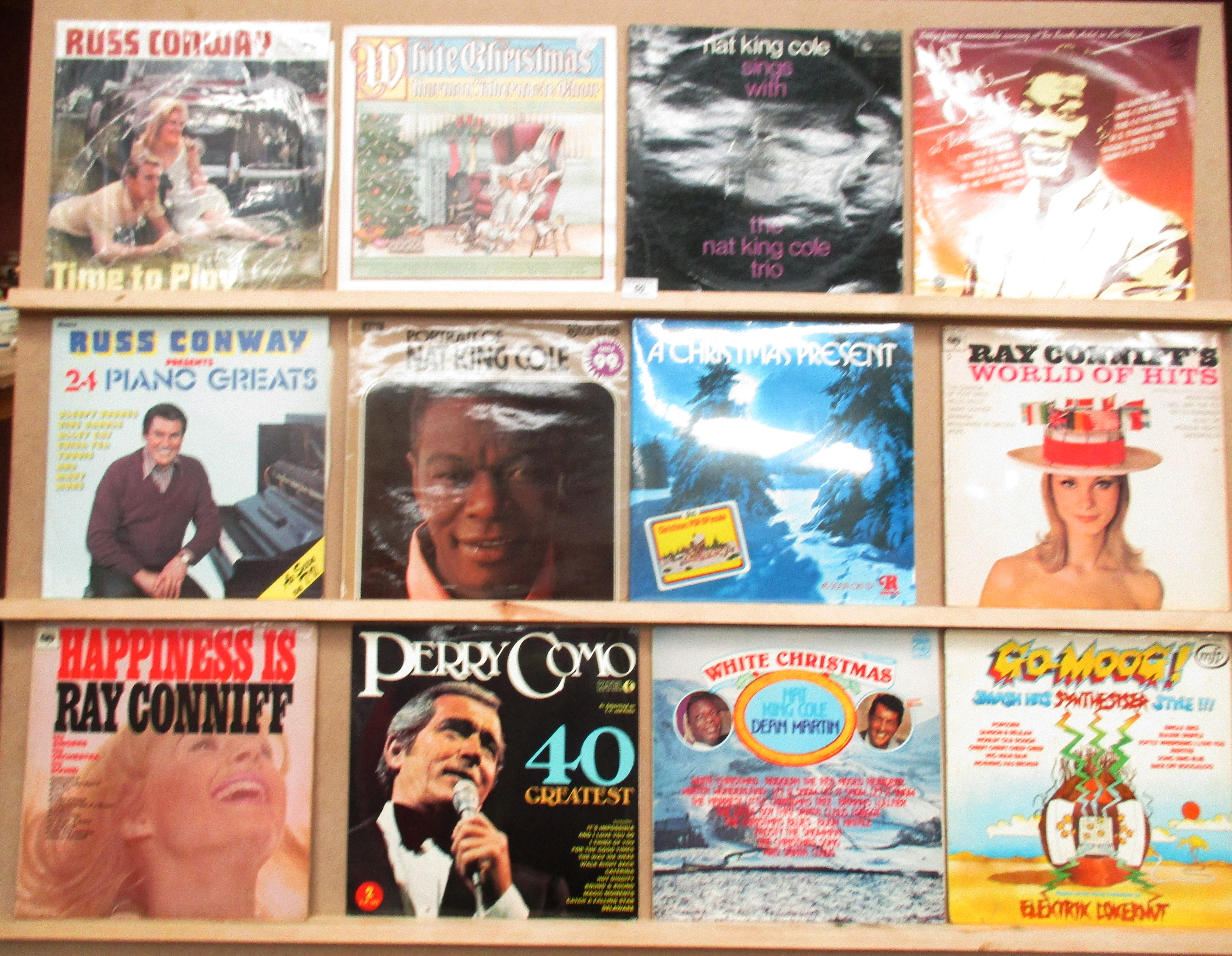 Contents to 2 boxes 114 assorted easy listening and other LP's - Nat King Cole, Ray Conniff,