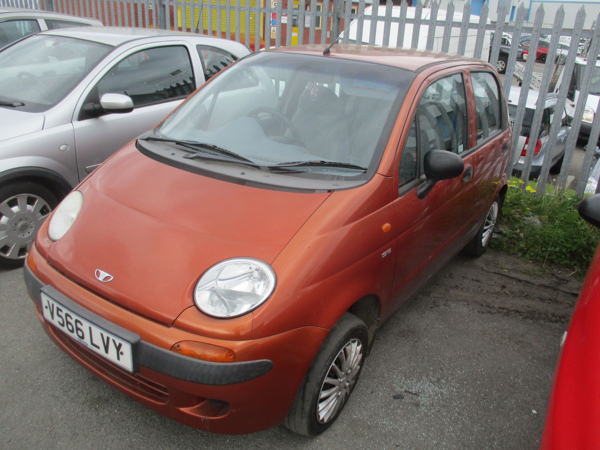 DAEWOO MATIZ SE 1.0L 5 DOOR HATCHBACK - - Image 2 of 3