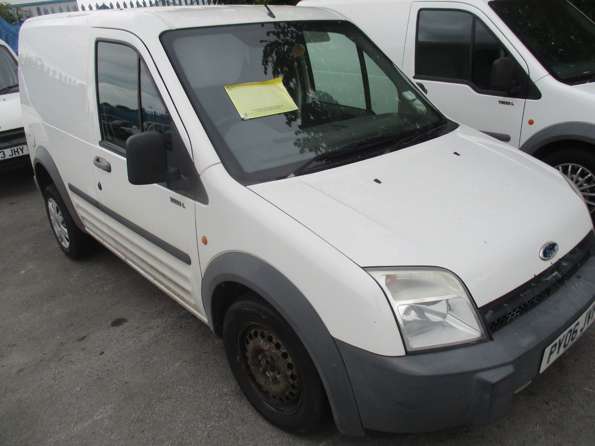 FORD TRANSIT CONNECT L 200 TD SWB 1.7L P - Image 2 of 3