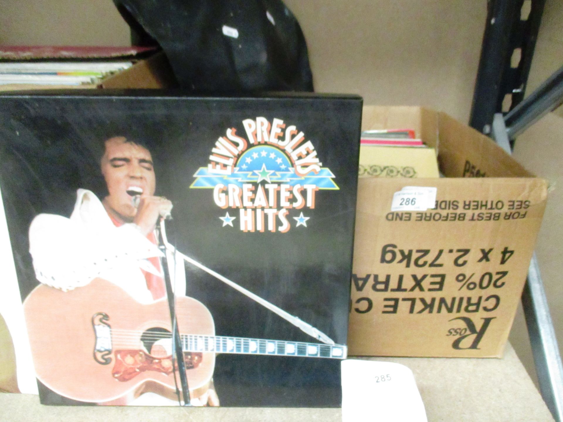 Elvis Presley 'Greatest Hits' box set and 15 other LP's - Sandpipers,