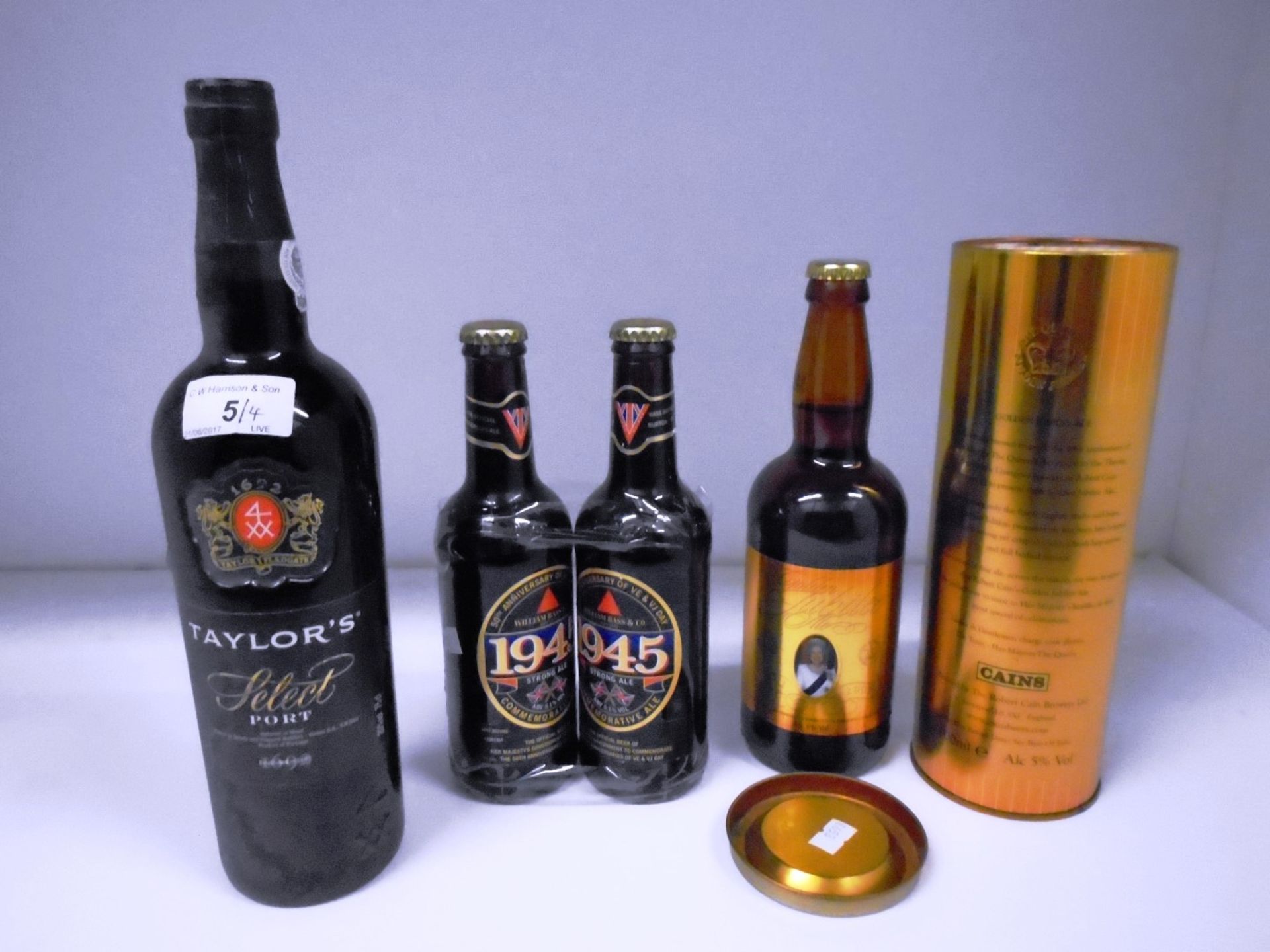 A 75cl bottle of Taylors Select Port,