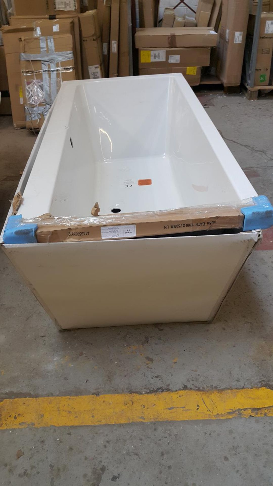 1600x750 free Standing Double Ended Bath - Image 4 of 6