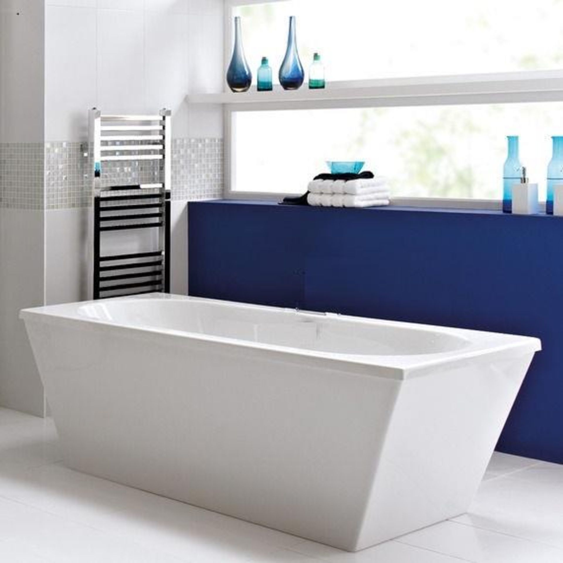 1600x750 free Standing Double Ended Bath