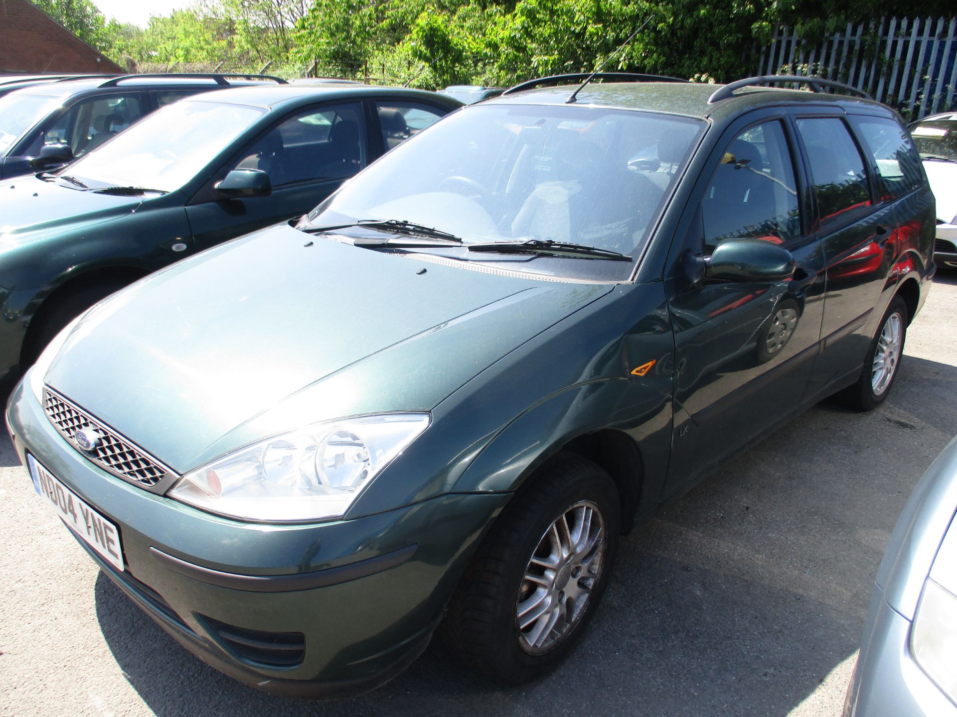 FORD FOCUS LX 1.6L ESTATE - petrol - gre - Image 2 of 3