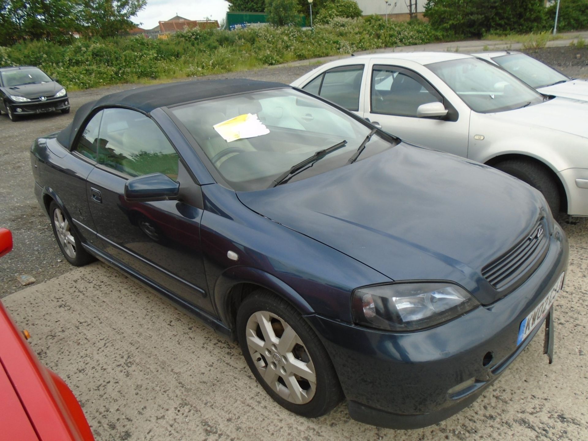 VAUXHALL ASTRA COUPE CONVERTIBLE 1.8L - - Image 2 of 3