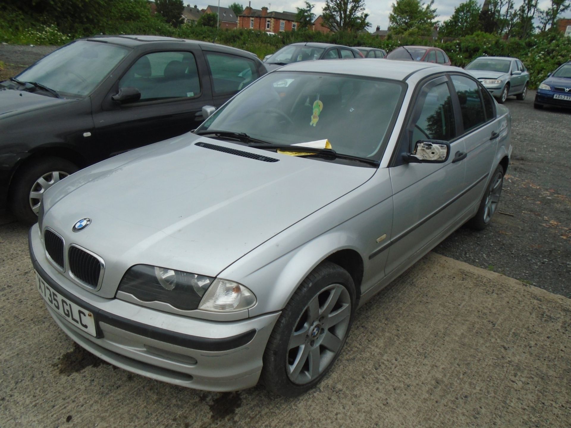 BMW 318I SE 1.9L 4 DOOR SALOON - petrol - Image 3 of 3