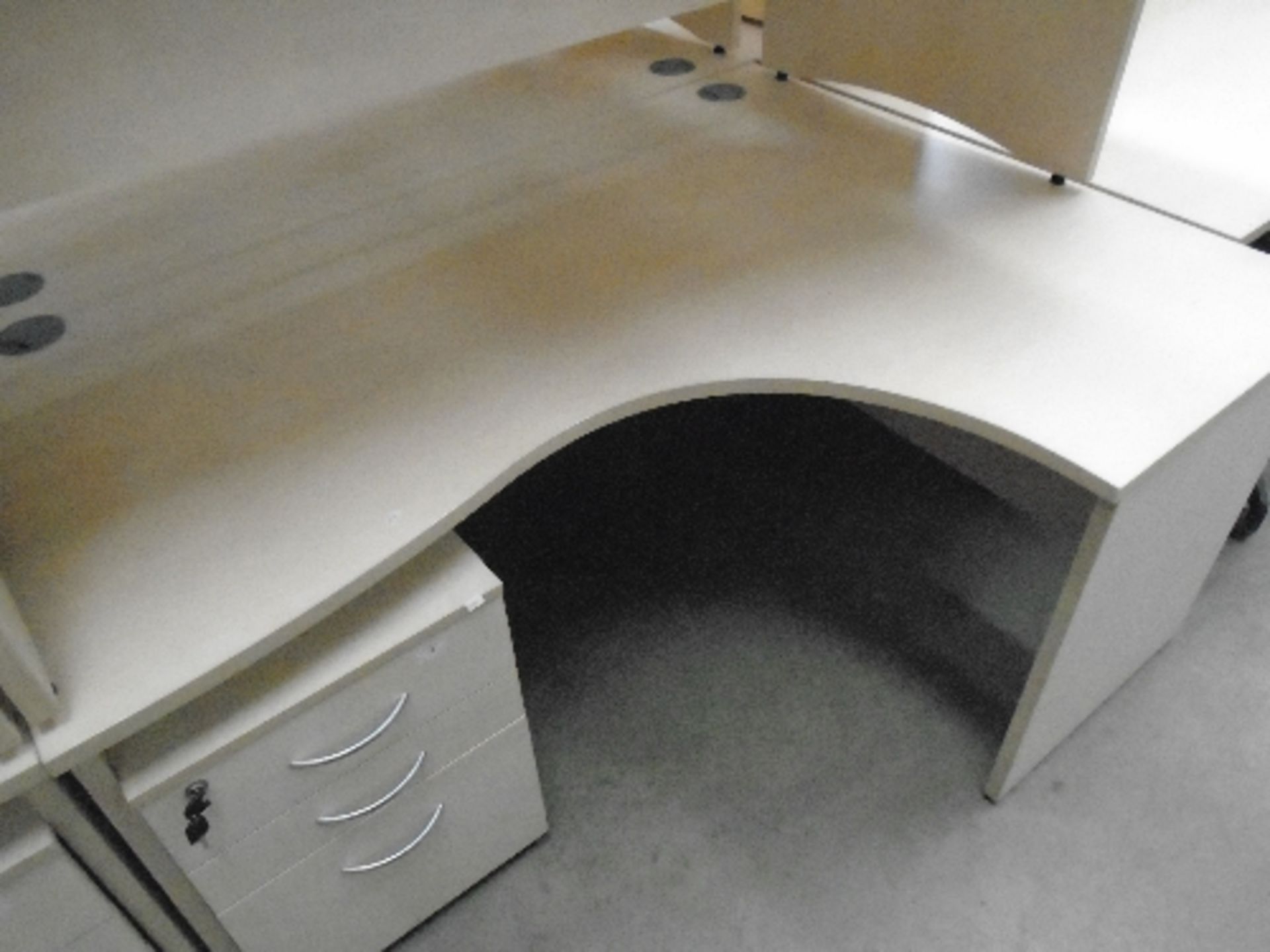 A maple finish office workstation 120 x 160cm (right hand return) complete with a black divider