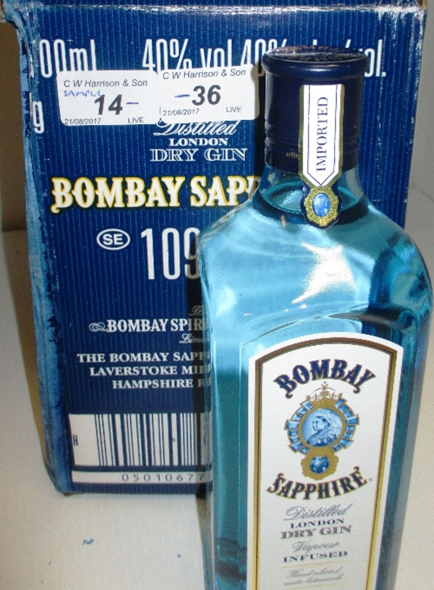 6 x 700ml bottles of Bombay Sapphire distilled London Dry Gin - 1 box